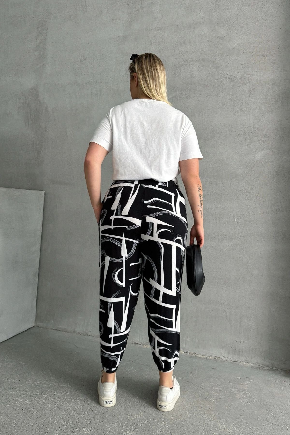 Büyük Beden Beli ve Paçası Lastikli Desenli Cepli Pantolon 98-4