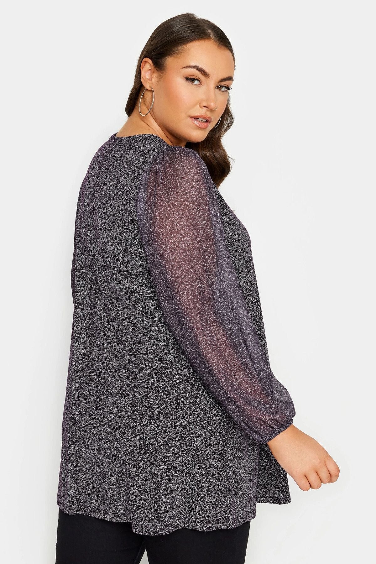 Büyük Beden Uzun Kolları Tül Detaylı Pileli V Yaka Bluz 302828