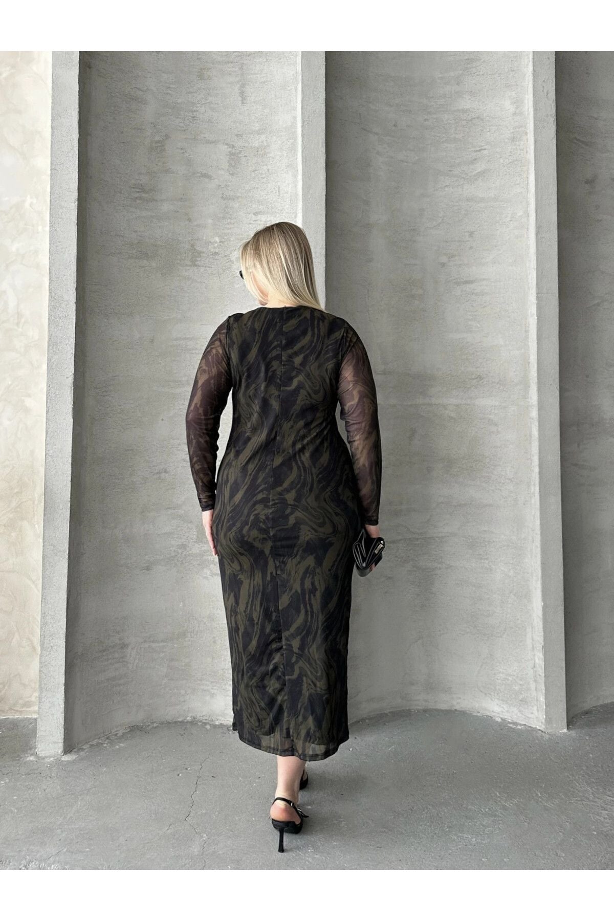 Büyük Beden Uzun Tül Kol Astarlı Mesh Midi Elbise 216292