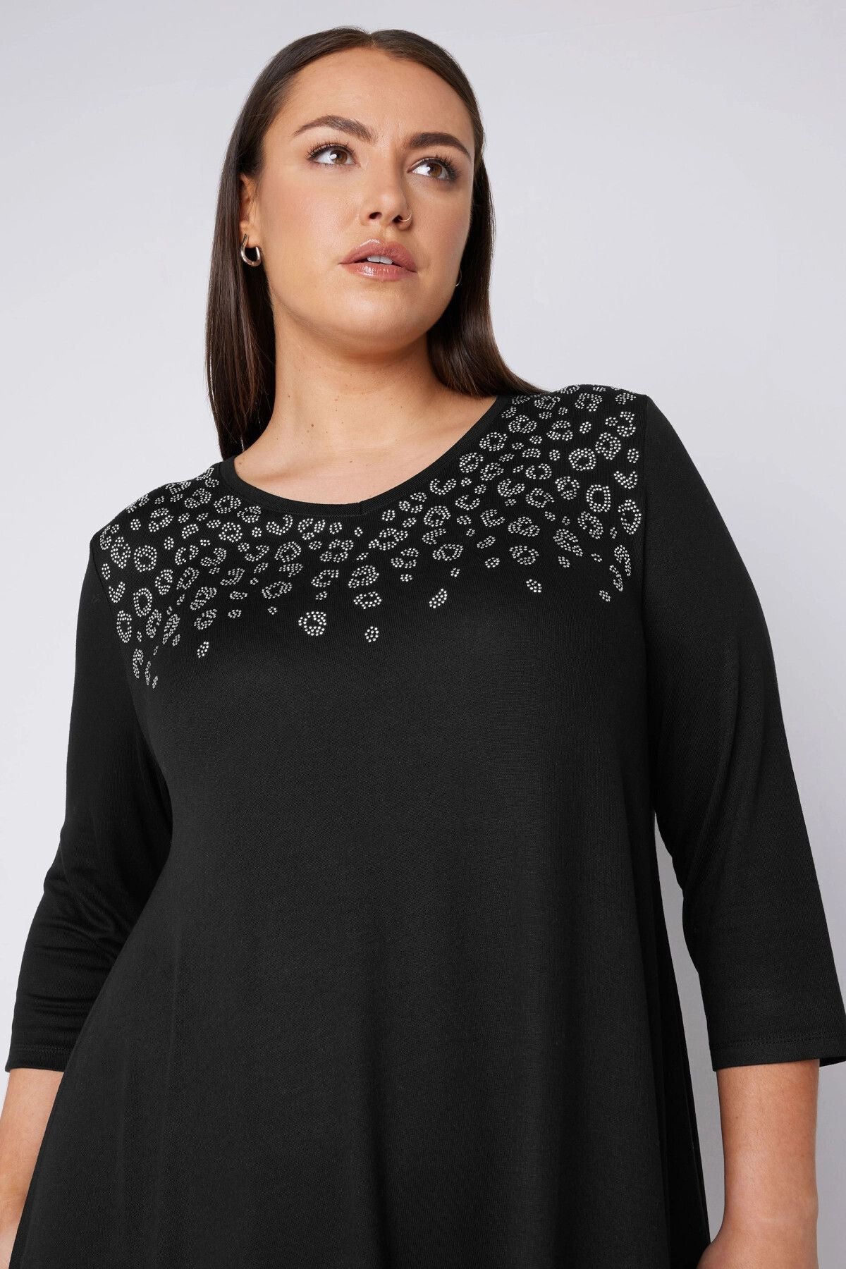 Büyük Beden V Yaka Fakir Kol İşleme Detaylı Bluz 615156