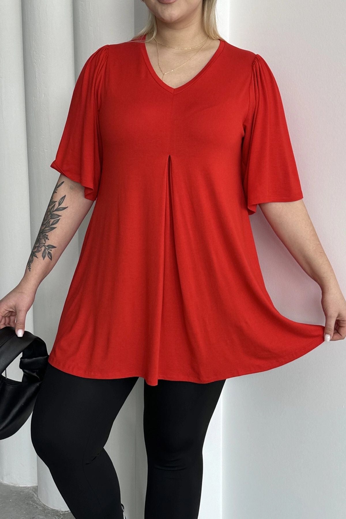 Büyük Beden V Yaka Desensiz Asimetrik Kesim Likralı Bluz MDL-5