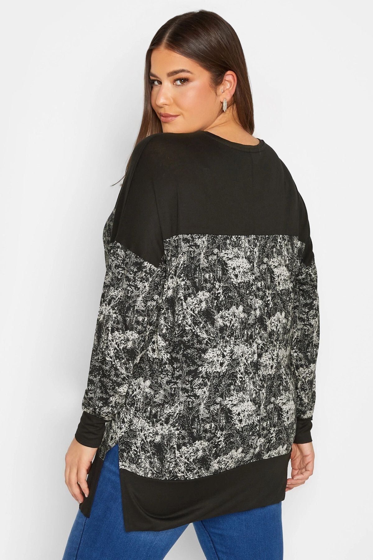 Büyük Beden Desenli Esnek Kumaş Uzun Kollu Uzun Kesim Bluz 301850