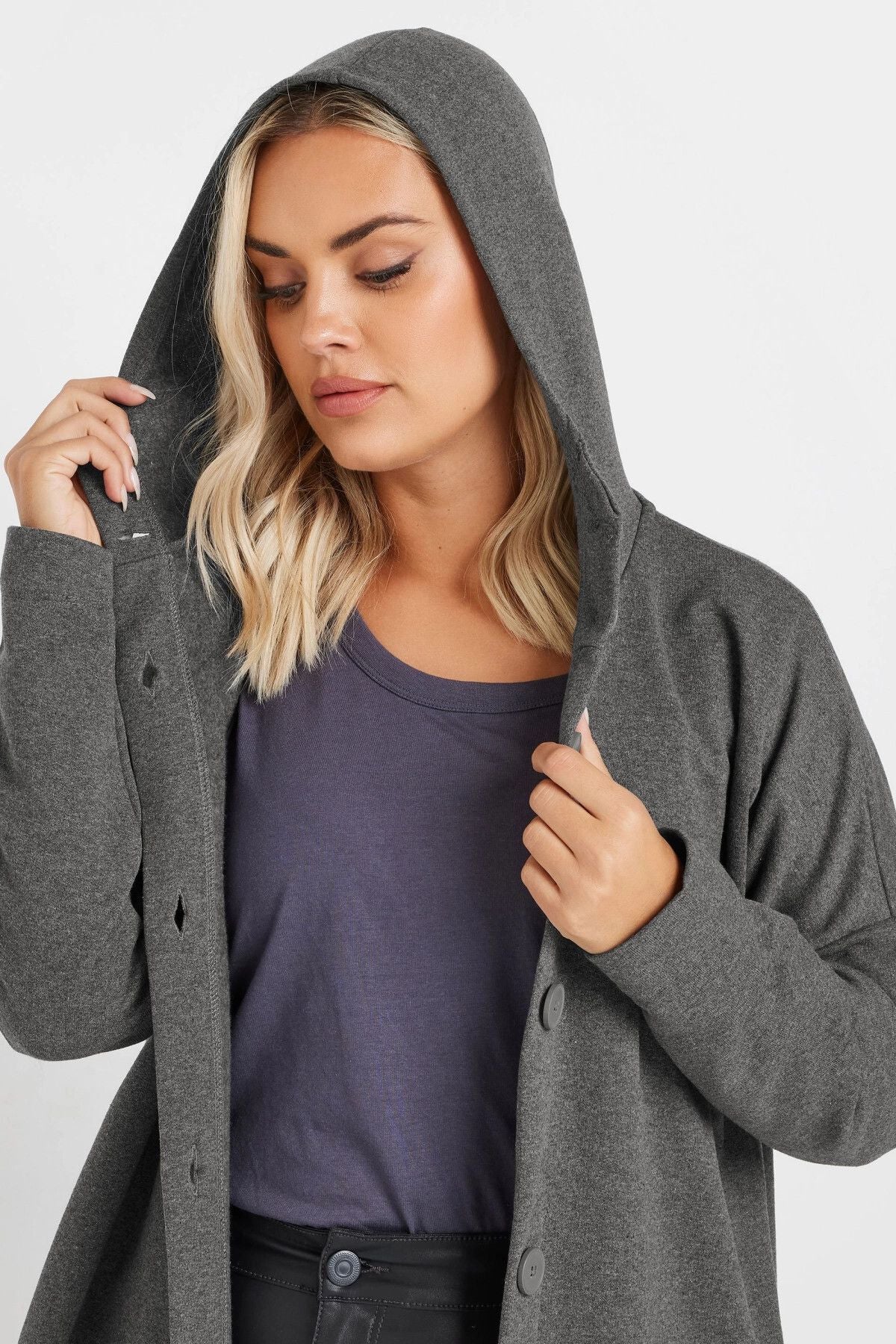 Büyük Beden Kapüşonlu Cepli Önü Düğme Kapamalı Uzun Ceket 303762