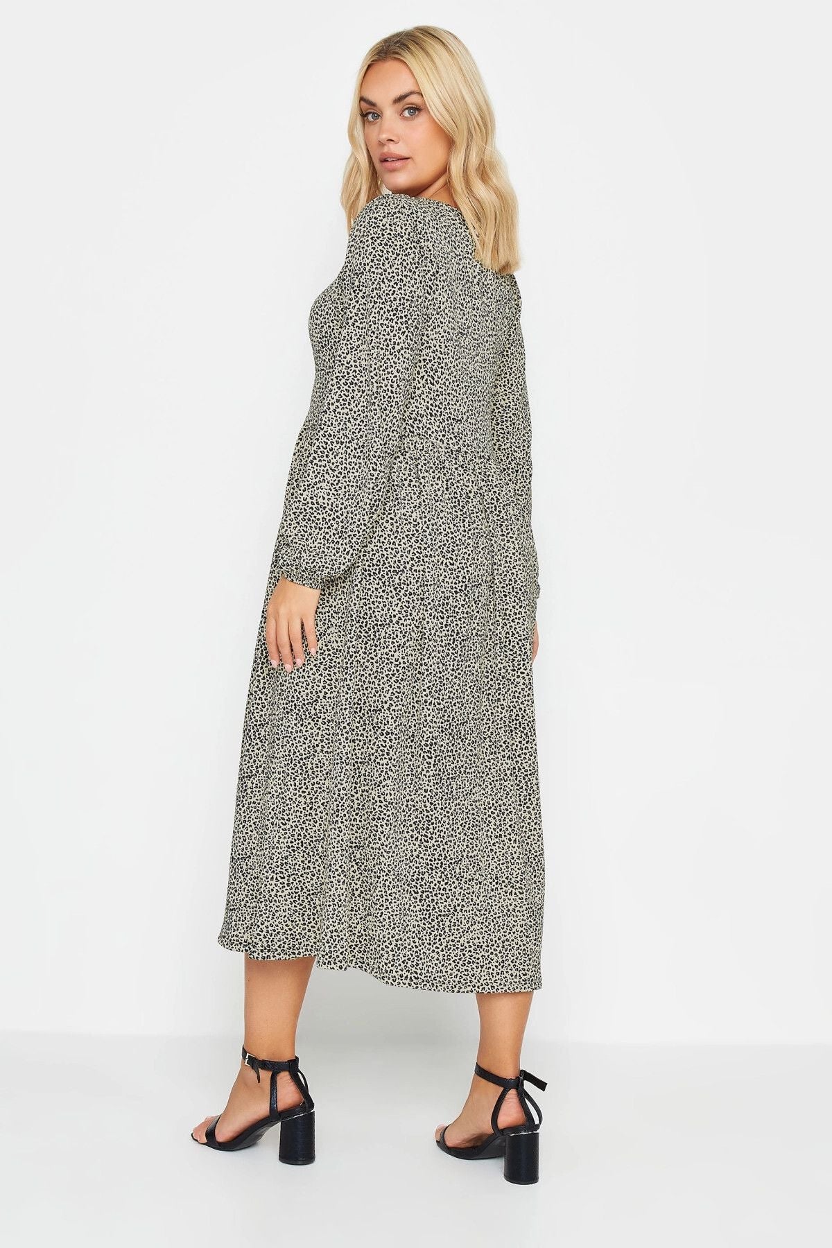 Büyük Beden Yakası Bağlama Detaylı Uzun Kollu Leopar Desenli Elbise 137780