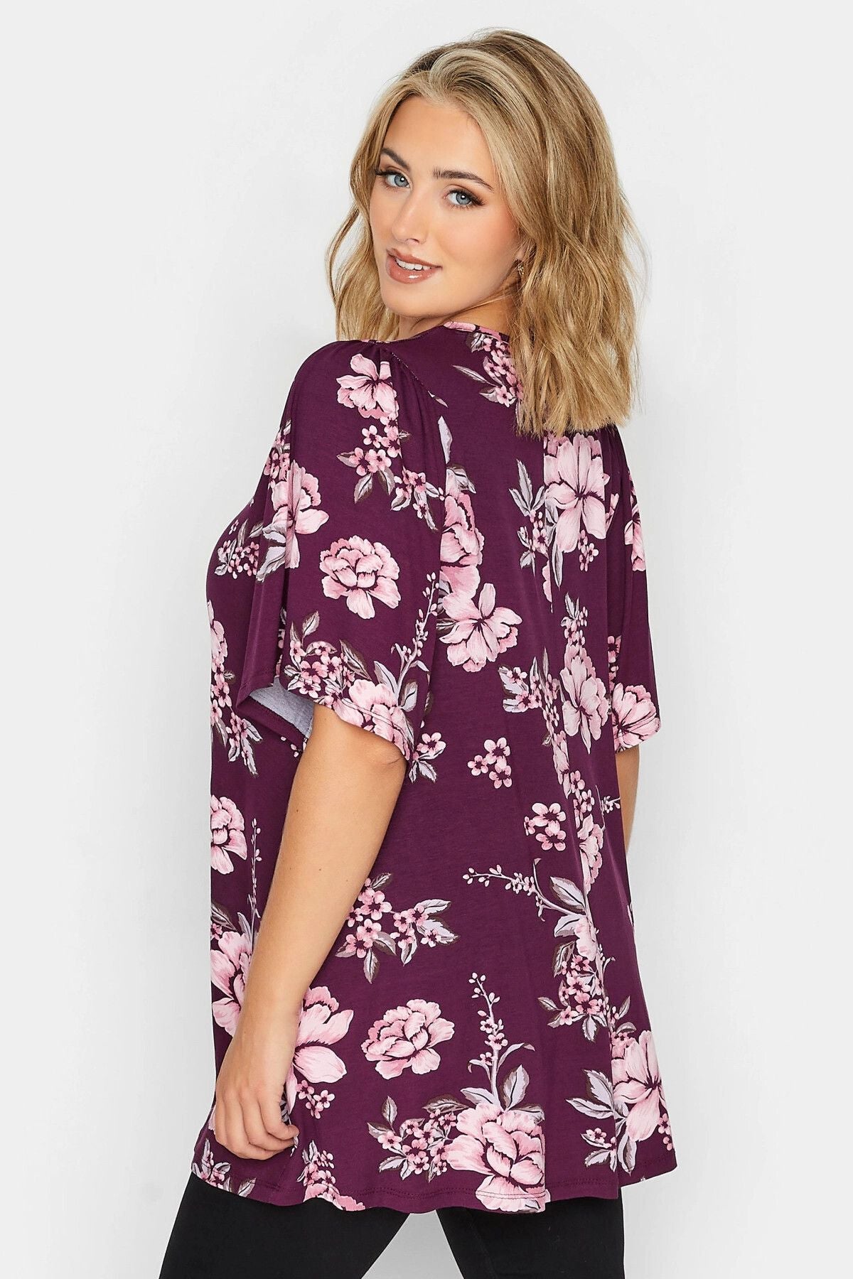 Büyük Beden V Yaka Desenli Asimetrik Kesim Likralı Bluz 302482