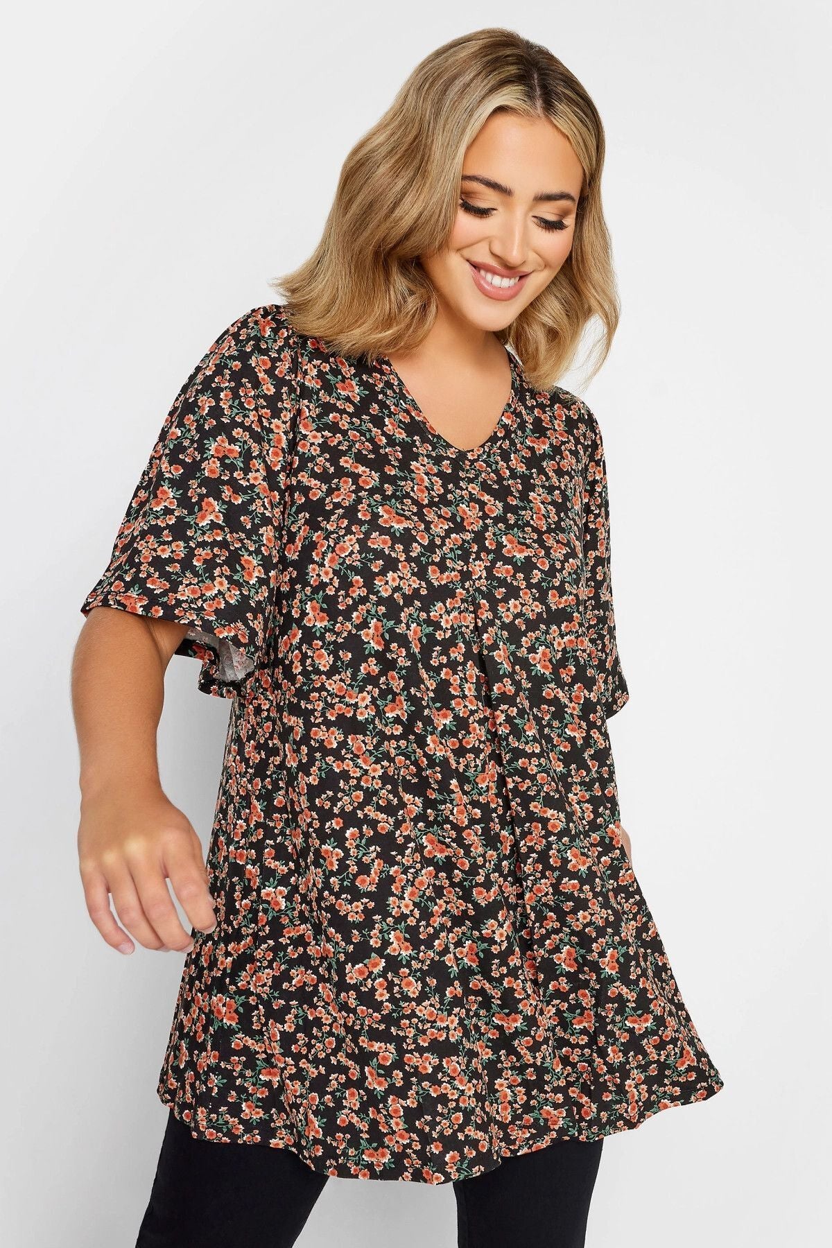 Büyük Beden V Yaka Desenli Asimetrik Kesim Likralı Bluz 321134