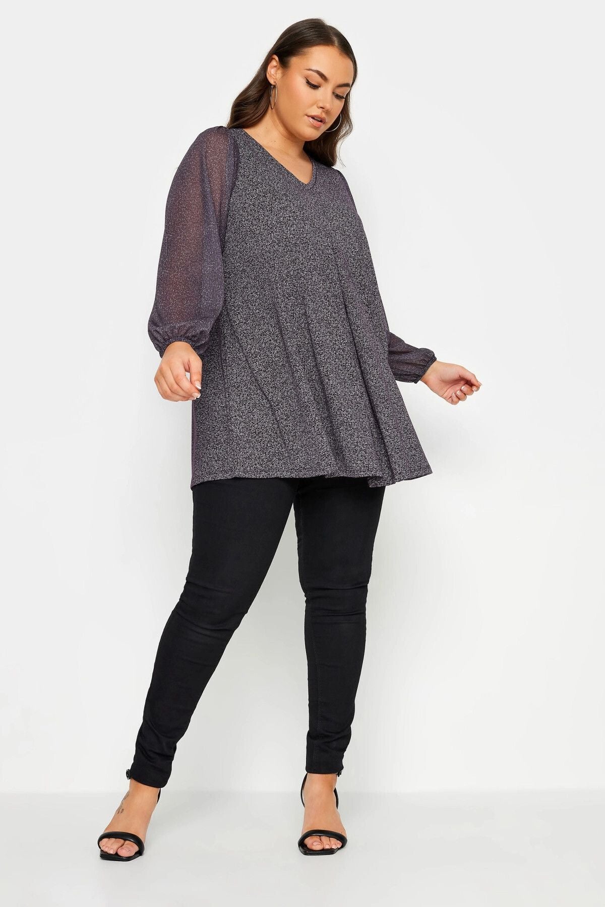 Büyük Beden Uzun Kolları Tül Detaylı Pileli V Yaka Bluz 302828