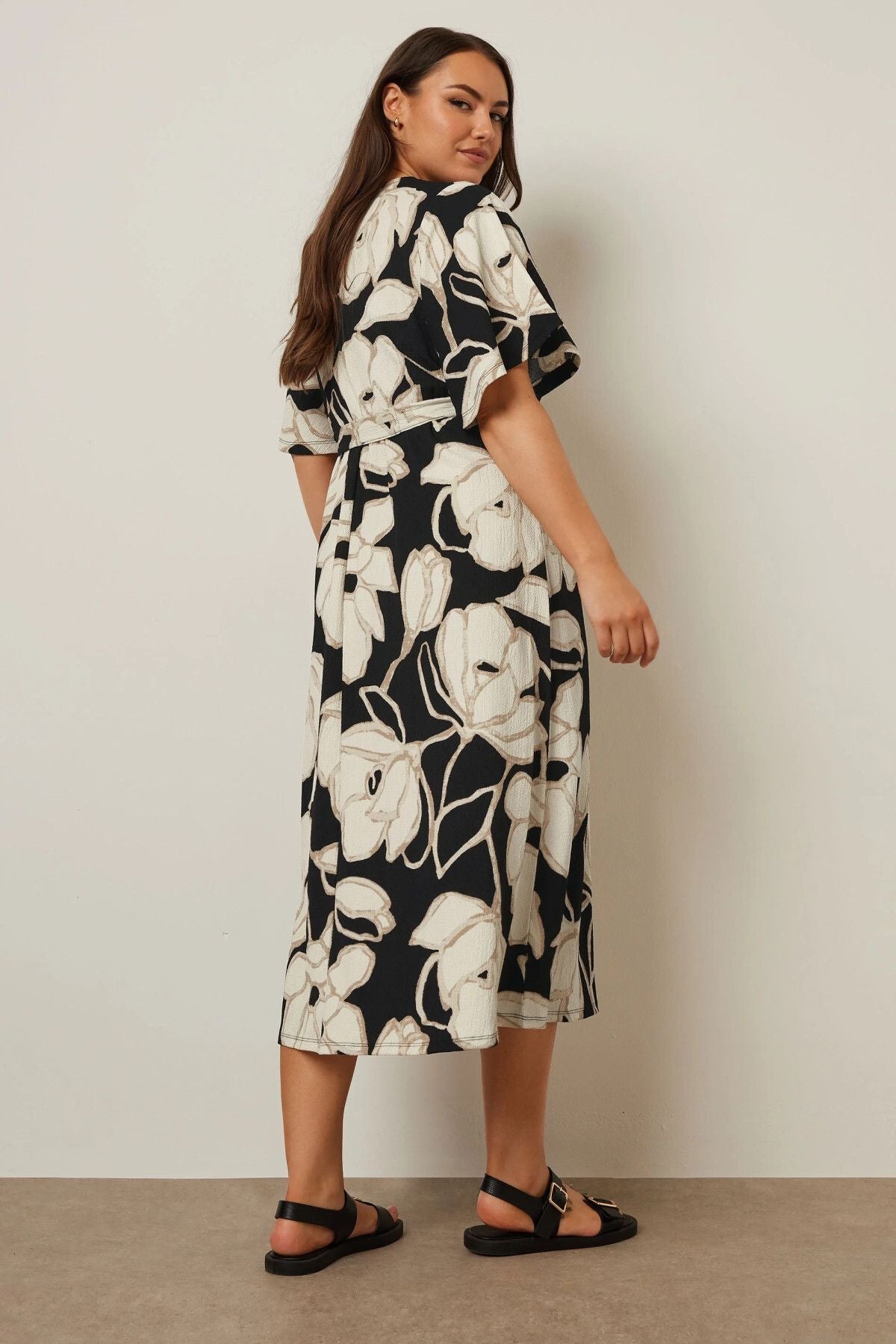 Büyük Beden V Yaka Kısa Kollu Önü Bağlamalı Anvelop Midi Elbise 304069