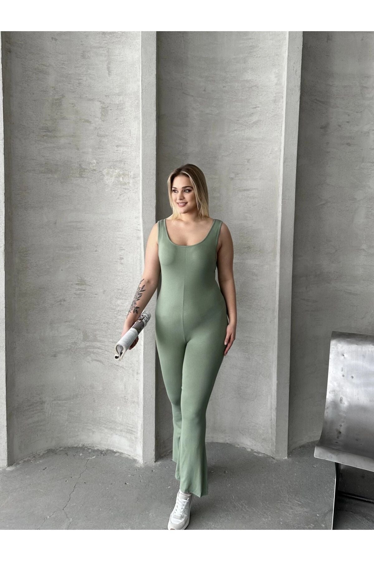 Büyük Beden Sıfır Kol İspanyol Paça Kapamasız Esnek Tulum 224983