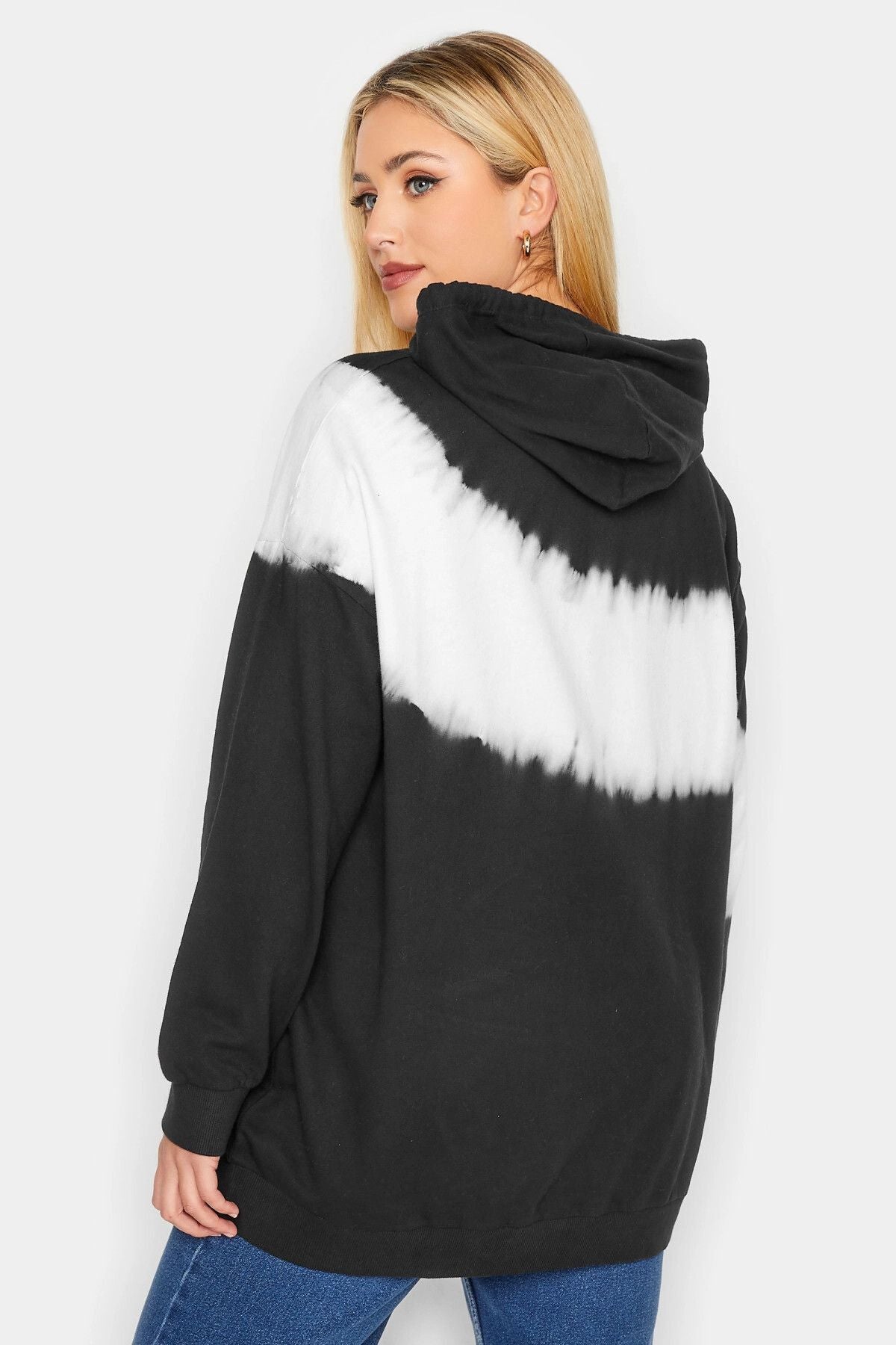 Büyük Beden Batik Desenli Önü Cepli Kapüşonşlu Sweatshirt 172208