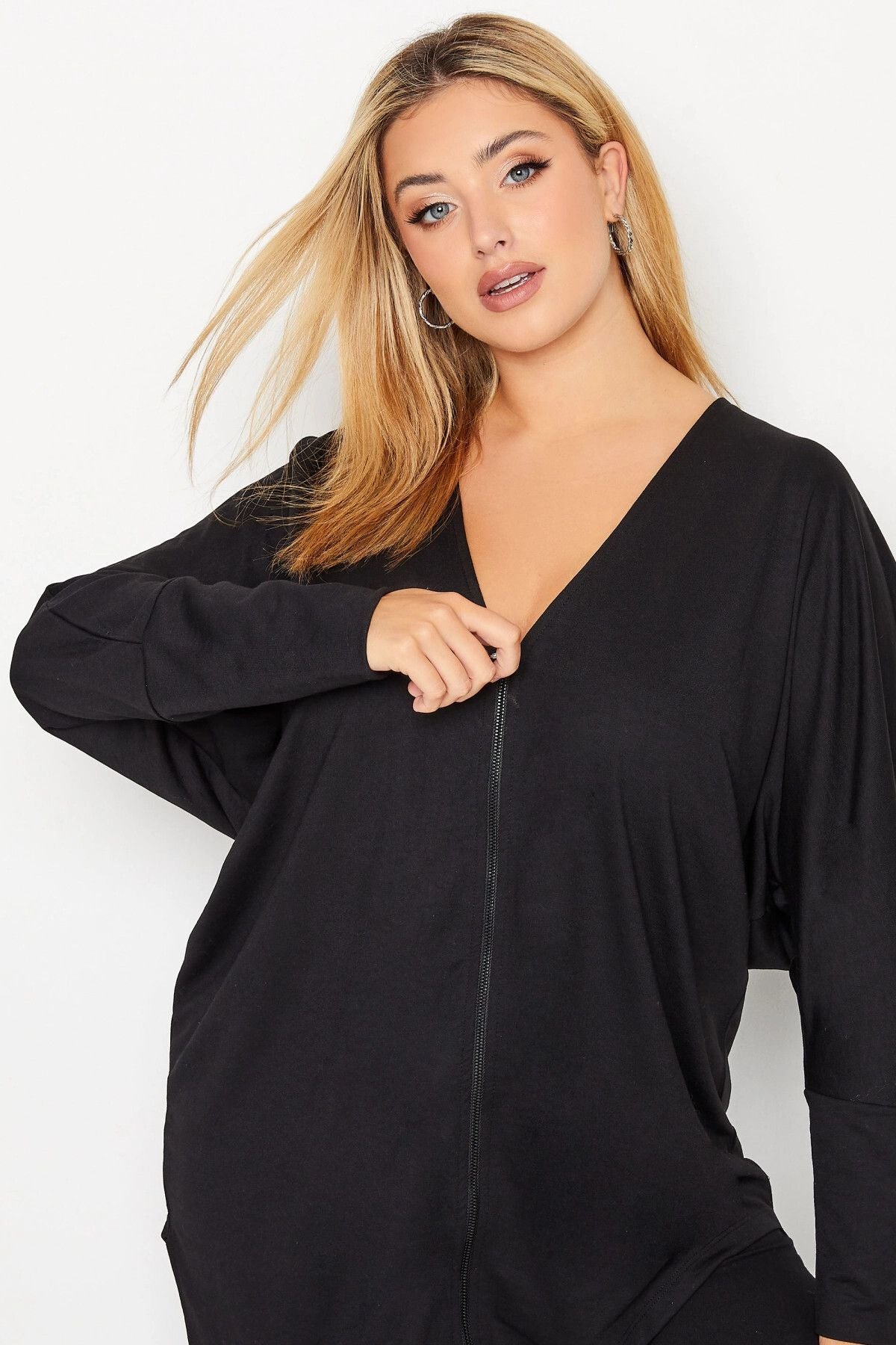 Büyük Beden Asimetrik Kesim Fermuarlı Uzun Kollu Hırka 301221