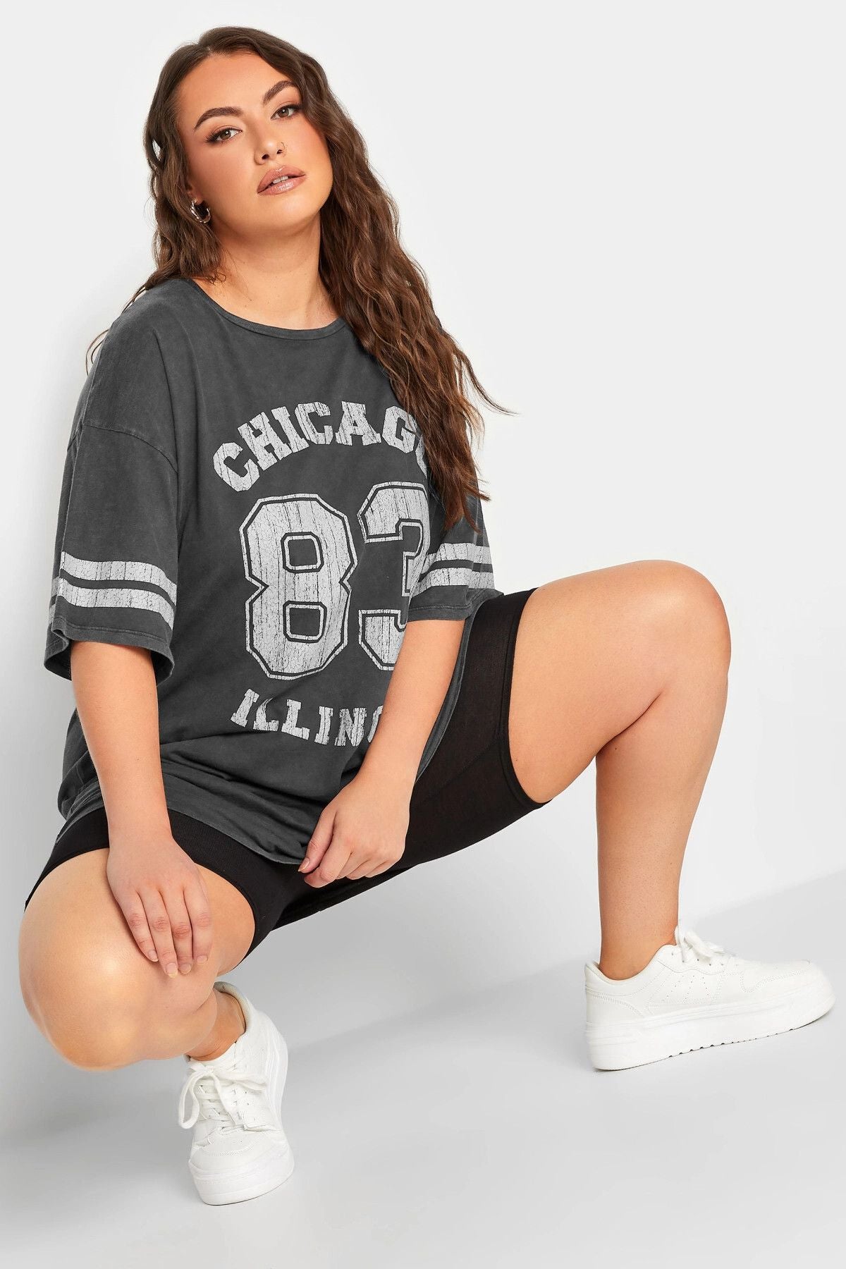 Büyük Beden Önü Baskılı Bisiklet Yaka Yarım Kollu Uzun Kesim T-Shirt 302197