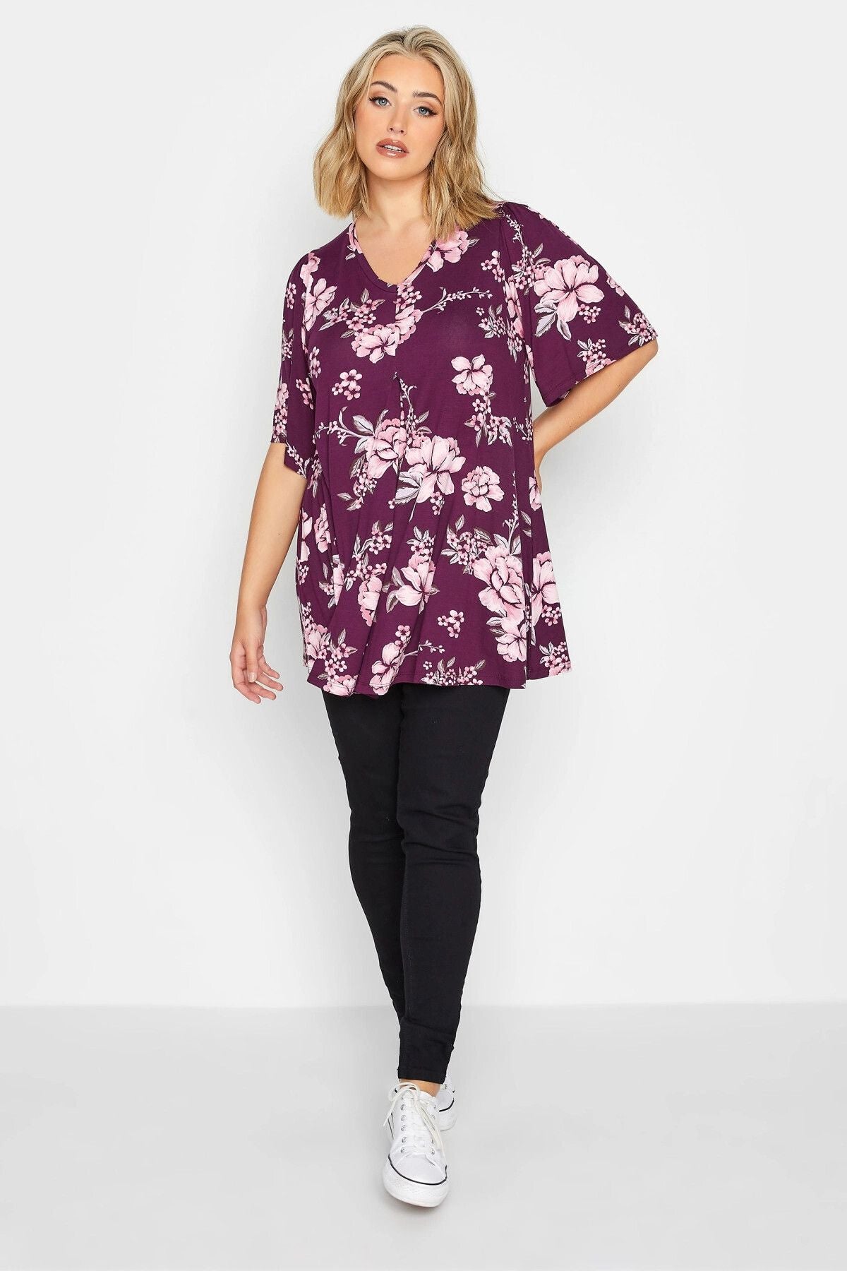 Büyük Beden V Yaka Desenli Asimetrik Kesim Likralı Bluz 302482