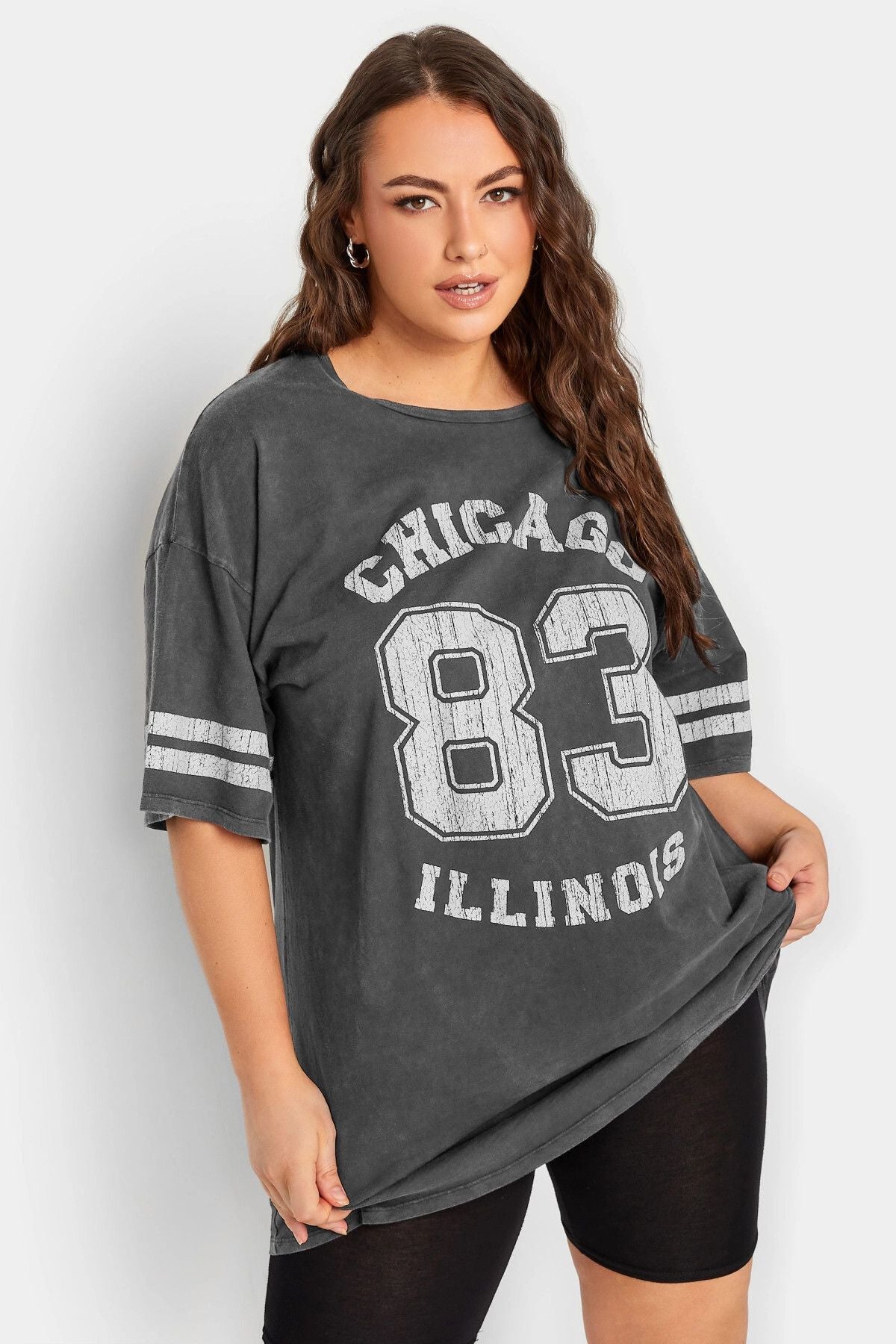 Büyük Beden Önü Baskılı Bisiklet Yaka Yarım Kollu Uzun Kesim T-Shirt 302197