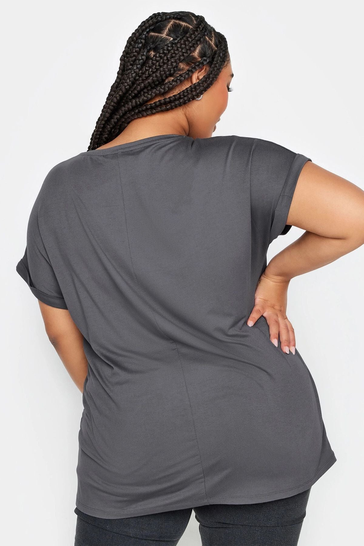 Büyük Beden Pul Detaylı Leopar Desenli Kısa Kollu T-shirt 321326