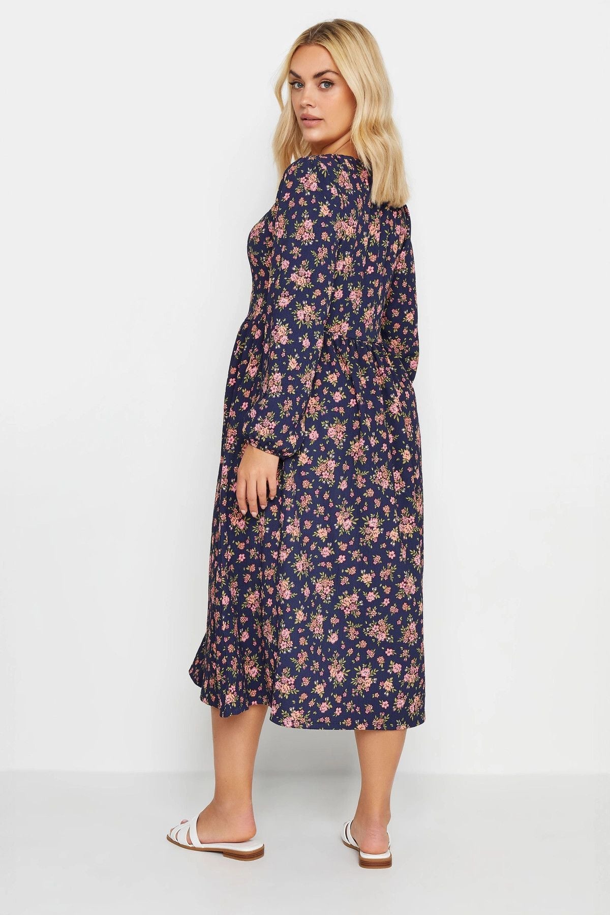 Büyük Beden Yakası Bağlama Detaylı Uzun Kollu Çiçek Desenli Elbise 137781
