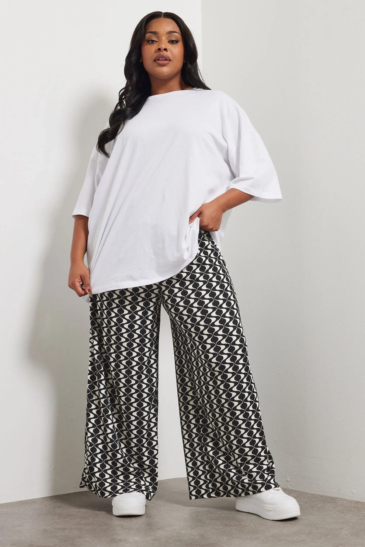 Büyük Beden Beli Lastikli Cepli Dsenli Bol Paça Pantolon 303970