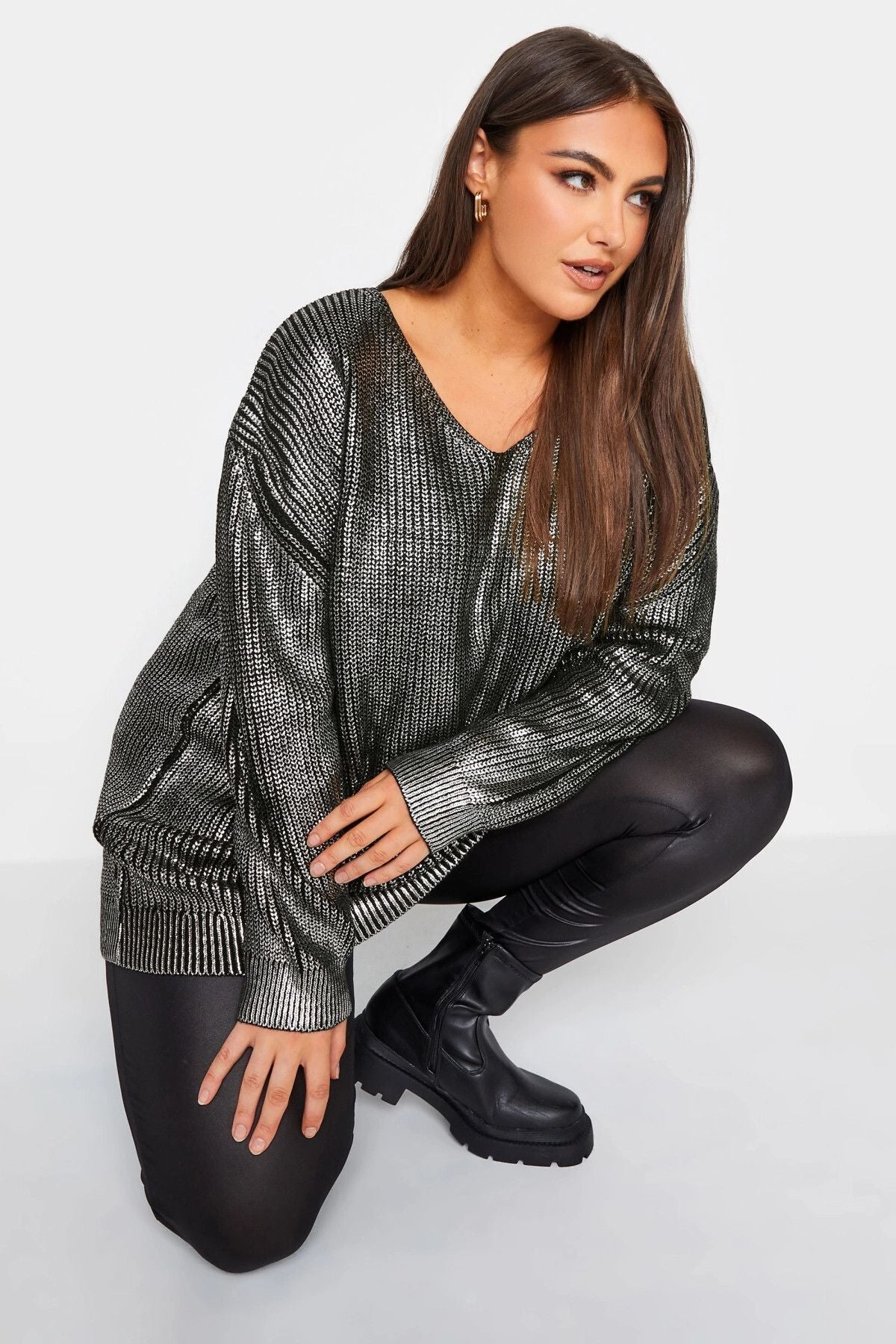 Büyük Beden V Yaka Folyo Baskılı Uzun Kollu Kazak 302321