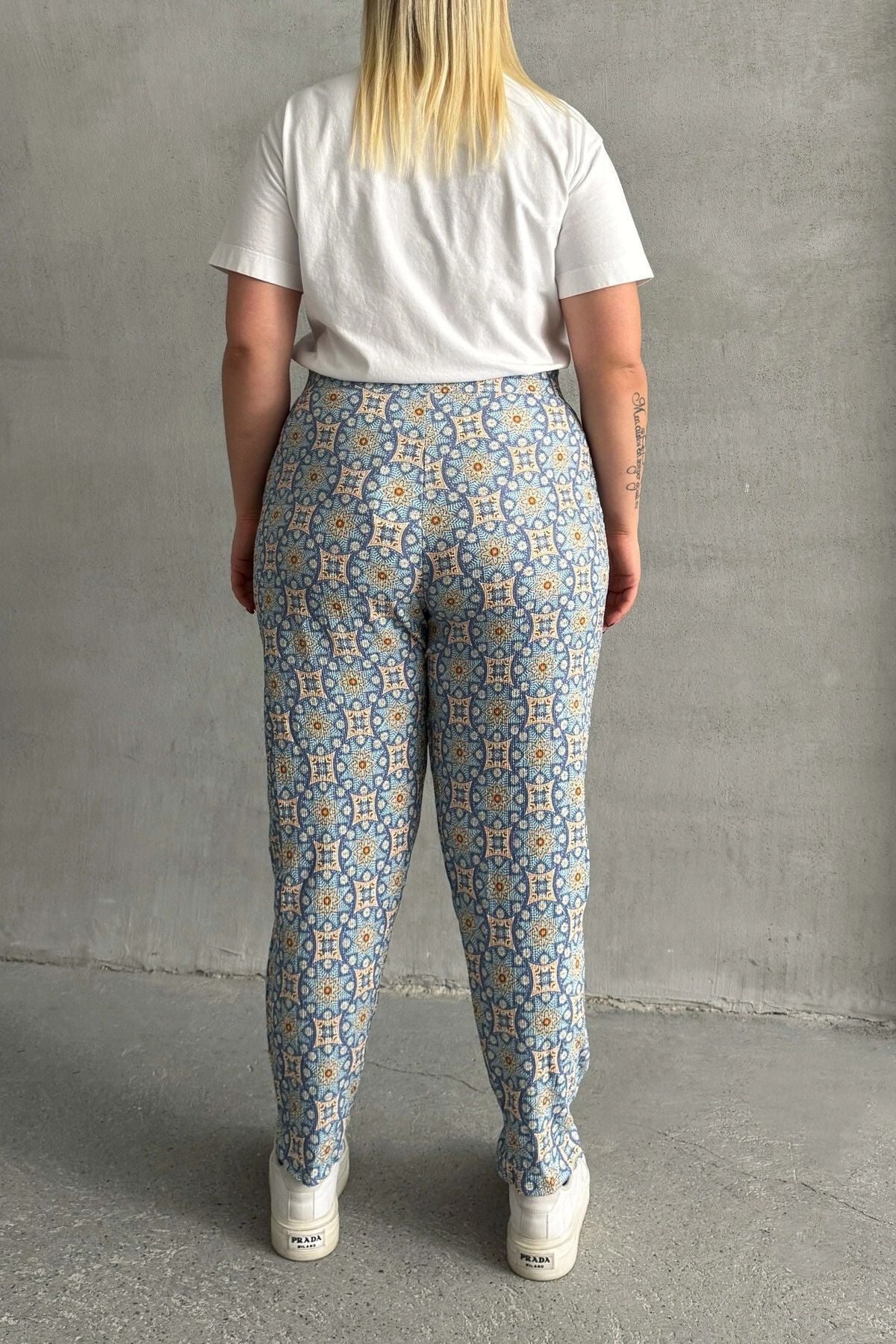 Büyük Beden Beli ve Paçası Lastikli Desenli Cepli Pantolon 303490