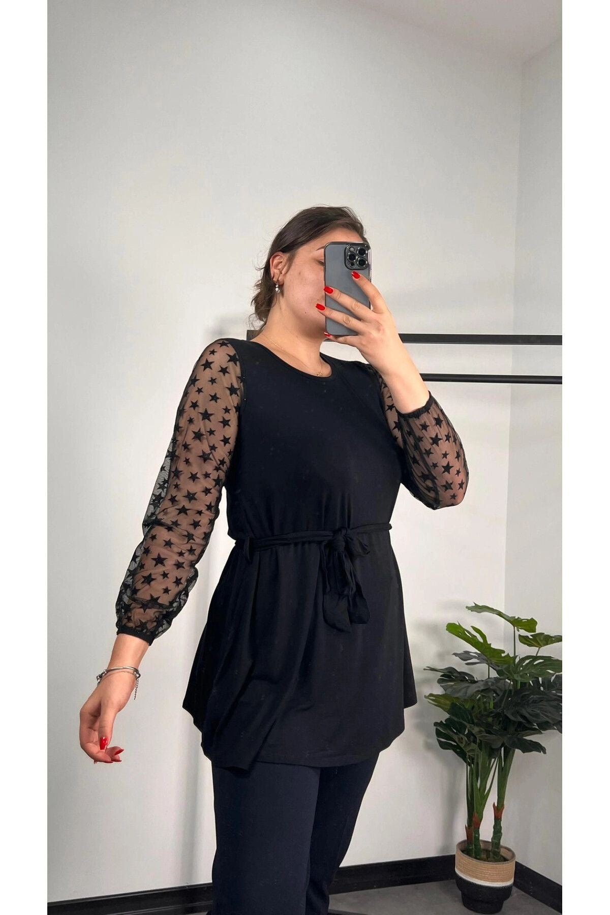 Büyük Beden Bisiklet Yaka Kolları Tül Detaylı Kemerli Bluz 300309