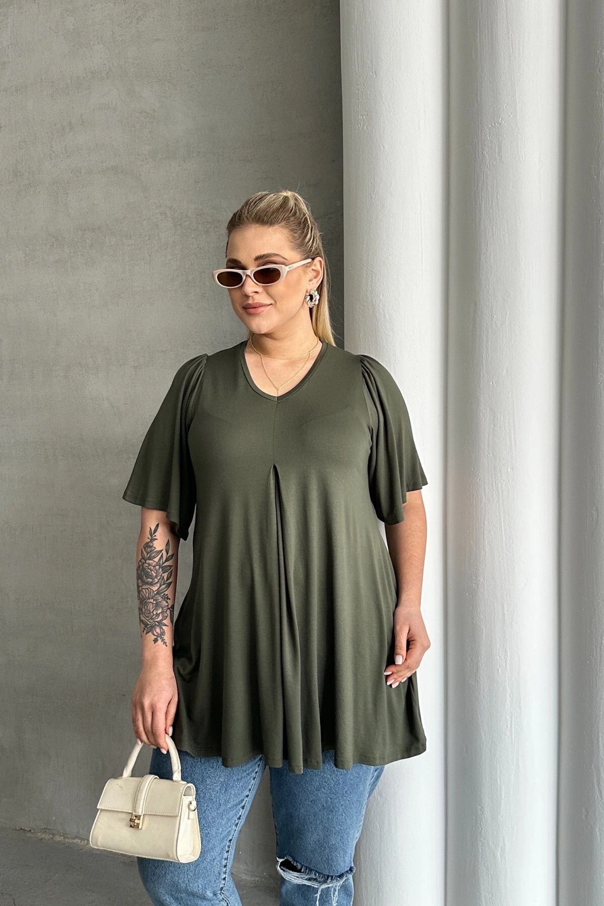 Büyük Beden V Yaka Desensiz Asimetrik Kesim Likralı Bluz MDL-4