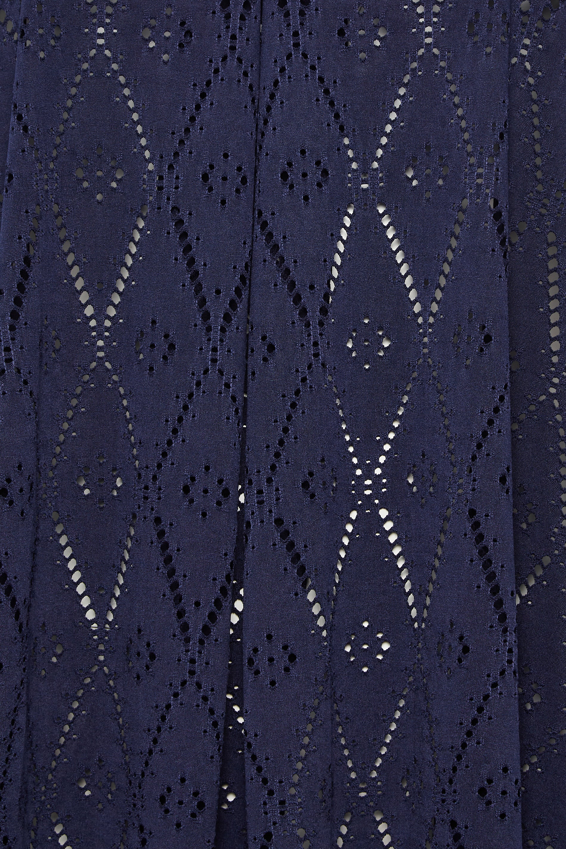 Büyük Beden V Yaka Dantel Detaylı Astarsız Kısa Kollu Bluz 302381