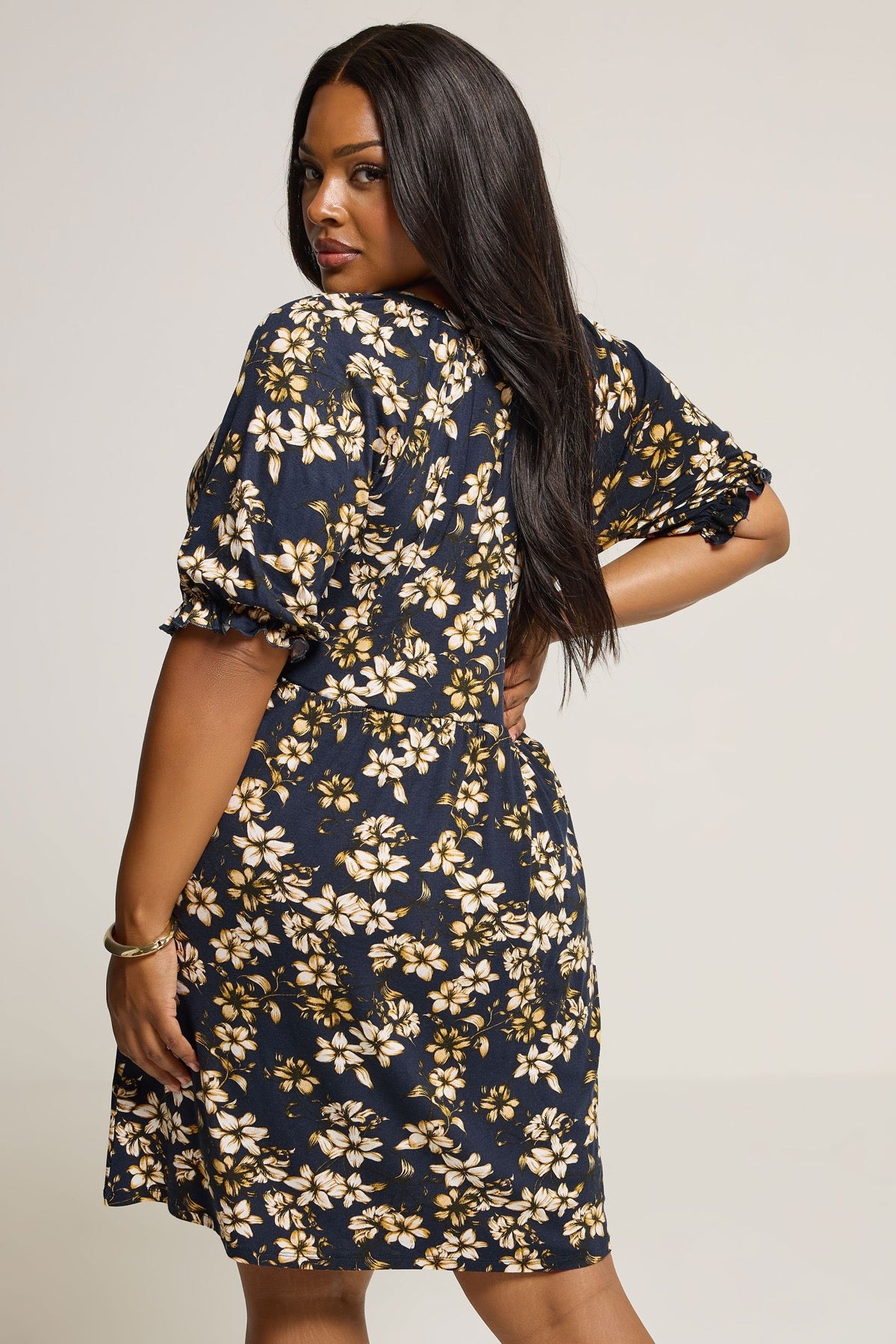 Büyük Beden V Yaka Kısa Kollu Çiçek Desenli Mini Elbise 304076