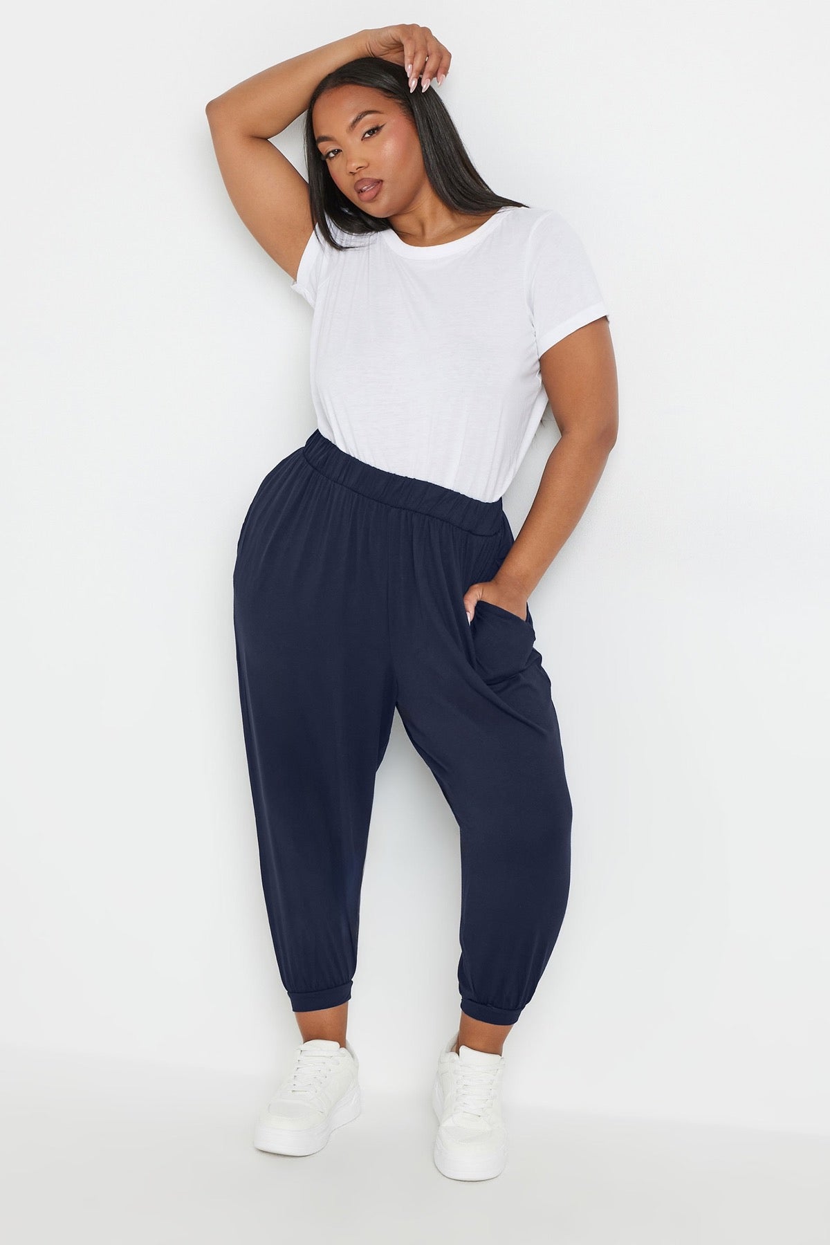 Büyük Beden Beli ve Paçası Lastikli Cepli Havuç Kesim Pantolon 144780