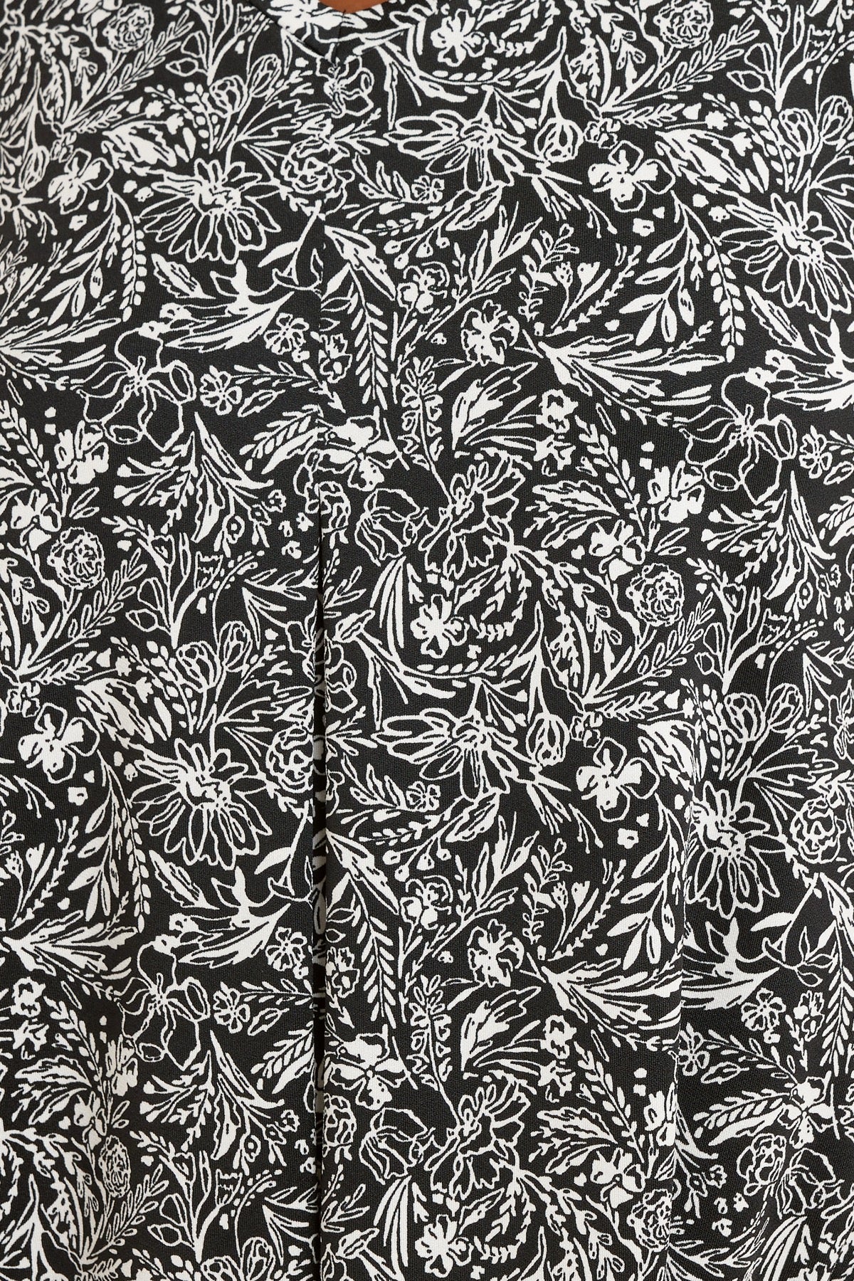 Büyük Beden Sıfır Kol V Yaka Çiçek Desenli Eteği Bollaşan Bluz 322683