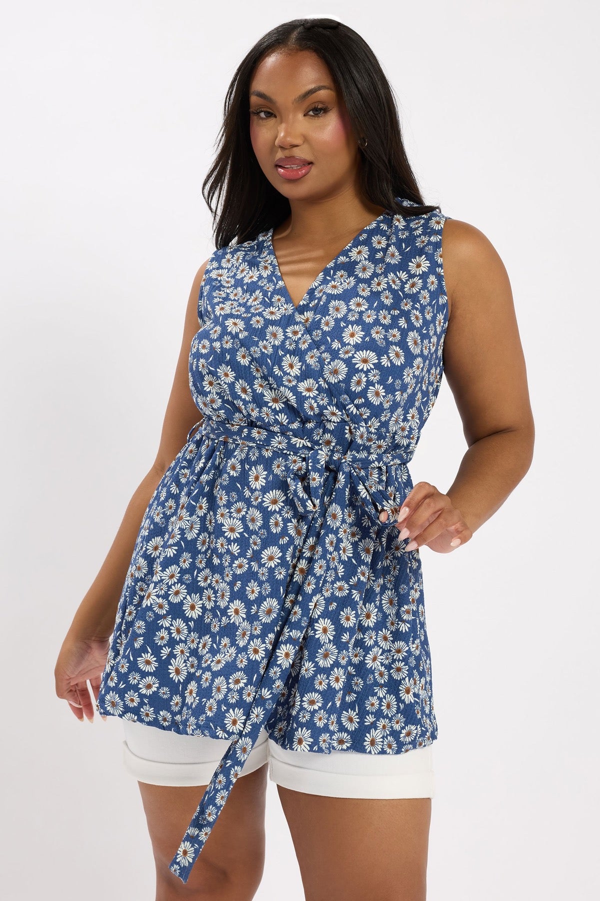 Büyük Beden V Yaka Sıfır Kol Çiçek Desenli Kuşaklı Anvelop Bluz 322681