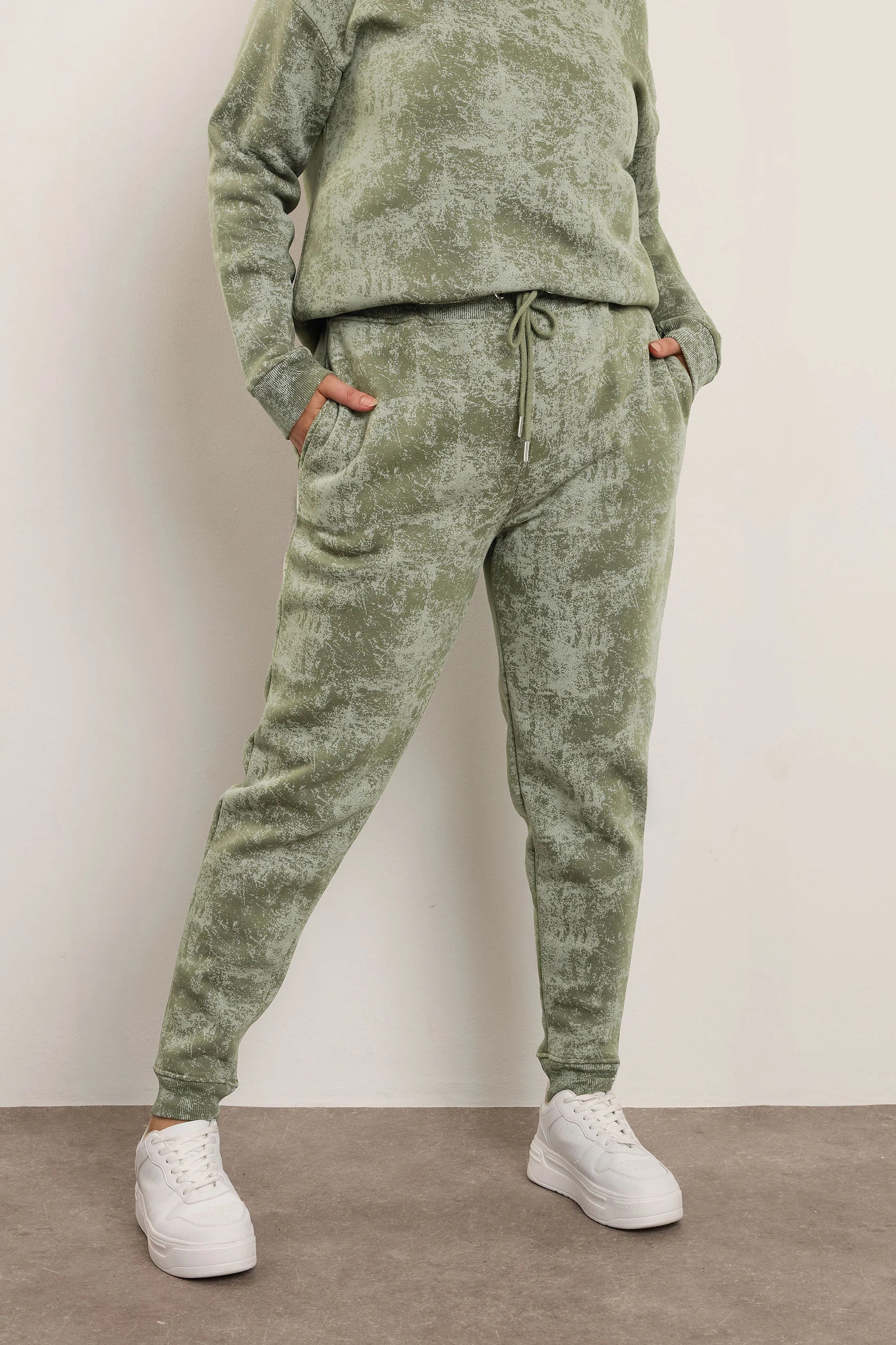 Büyük Beden Beli Büzgülü Dar Paça Cepli Desenli Pantolon 304055