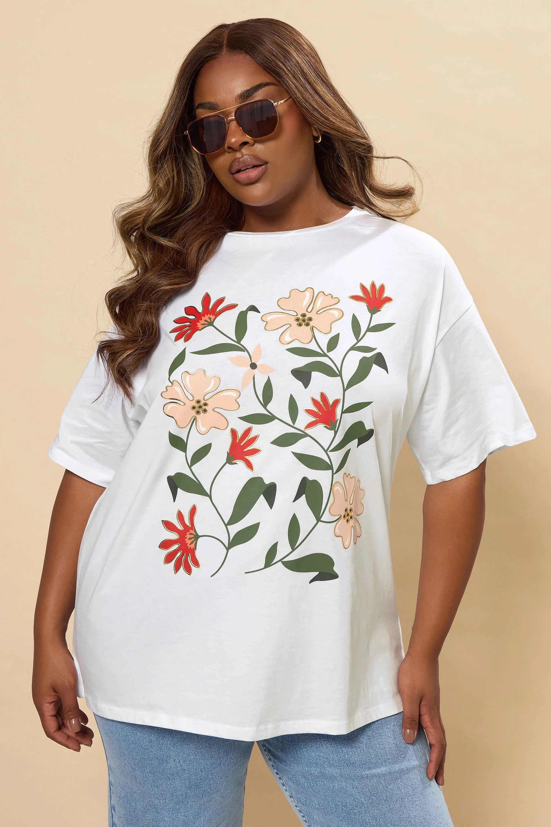 Büyük Beden Kısa Kollu Bisiklet Yaka Çiçek Desenli T-shirt 304177