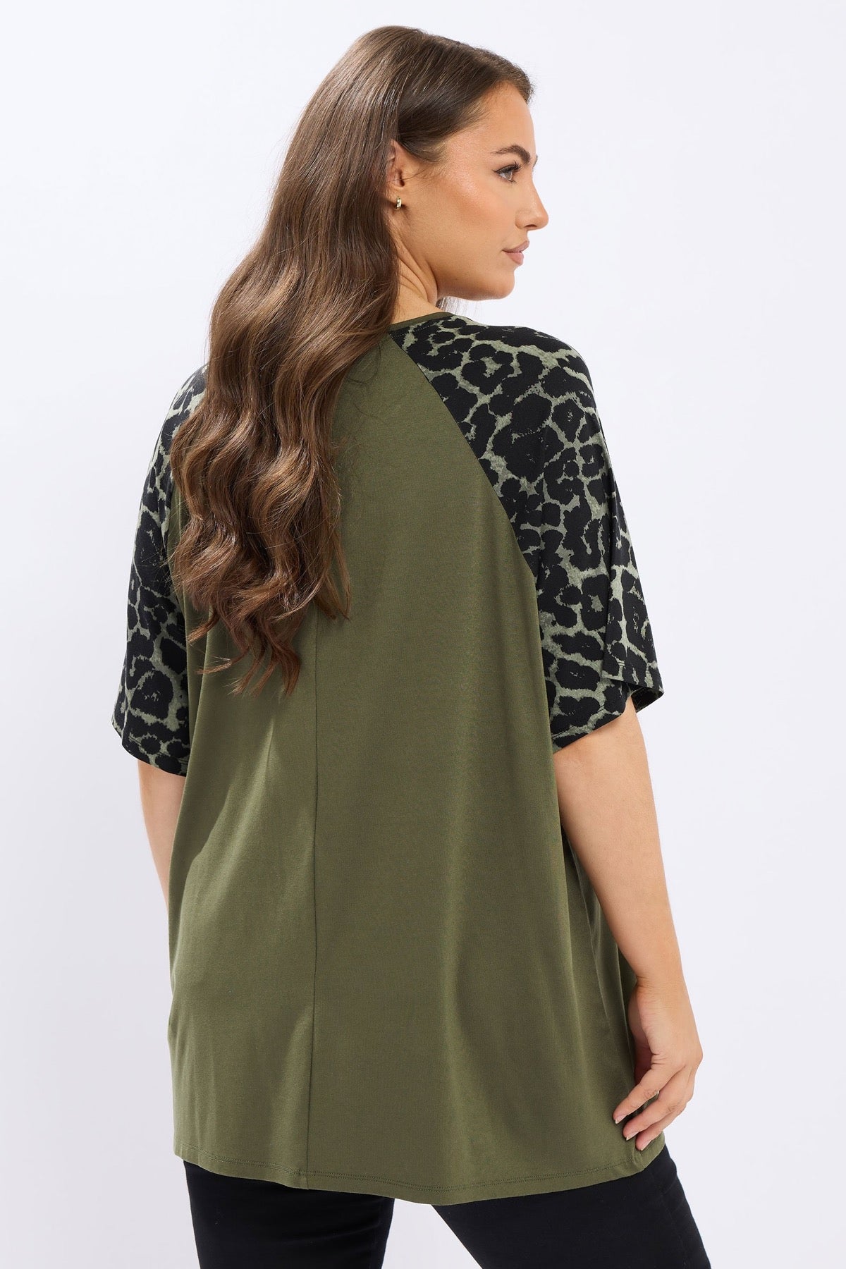 Büyük Beden Bisiklet Yaka Kısa Kollu Leopar Desenli T-shirt 322972