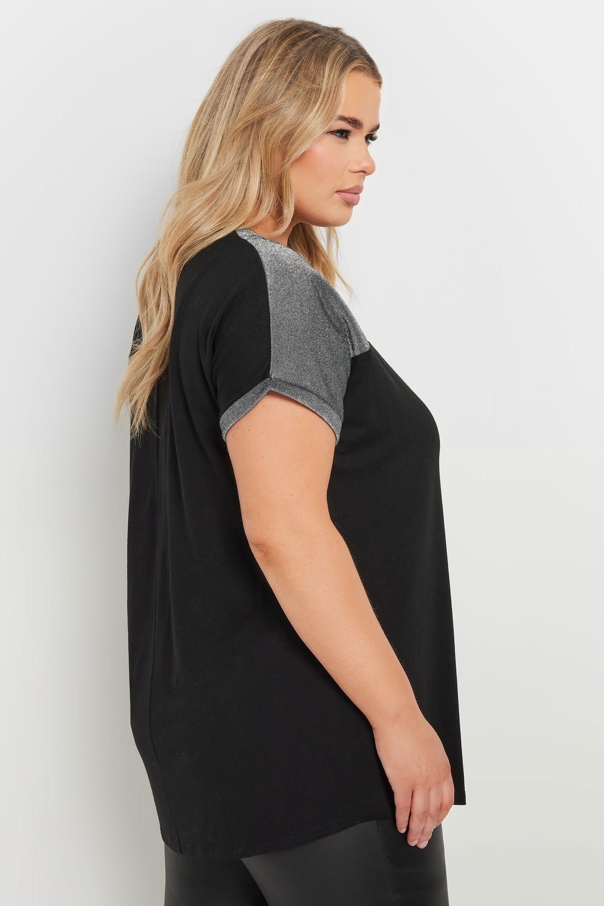 Büyük Beden Bisiklet Yaka Kısa Kollu Parlak Baskılı T-shirt 303844