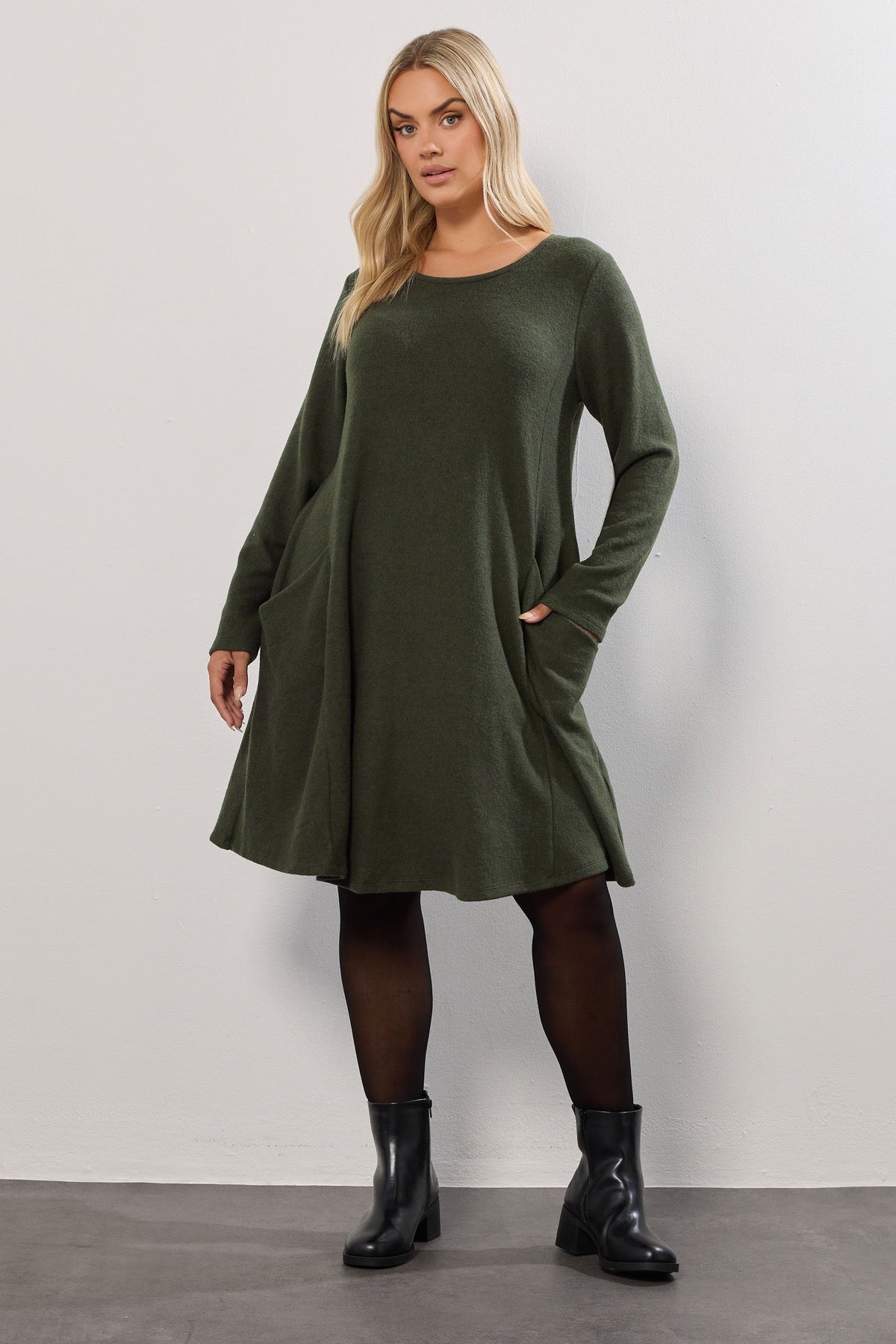 Büyük Beden Bisiklet Yaka Uzun Kollu Cepli Peluş Midi Elbise 285079