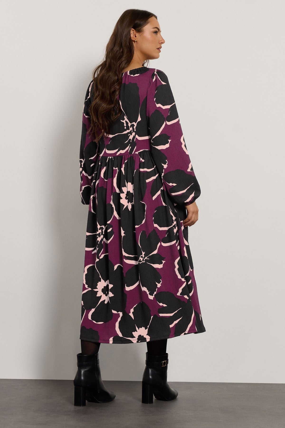 Büyük Beden V Yaka Uzun Kollu Bürümcük Kumaş Maxi Elbise 616397