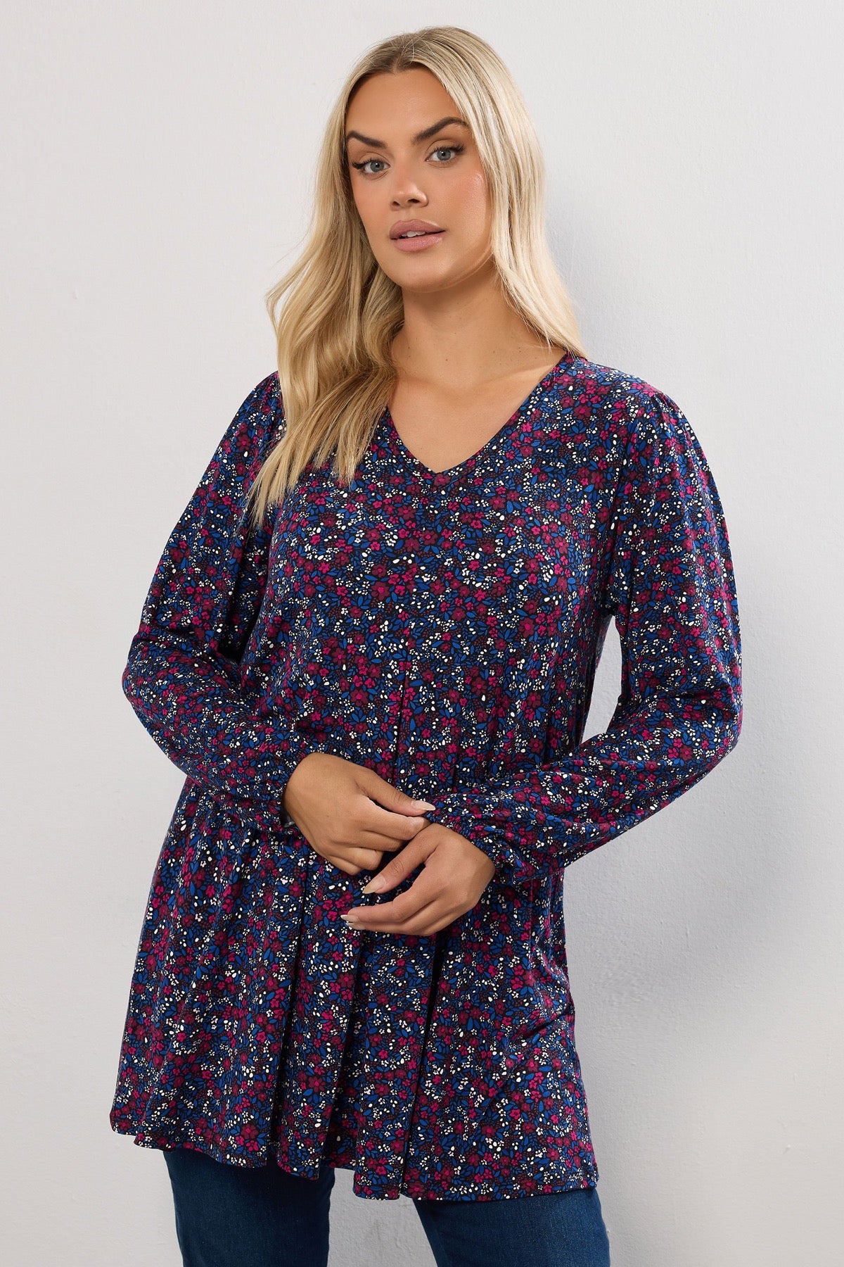 Büyük Beden V Yaka Uzun Kollu Çiçek Desenli T-shirt 322979