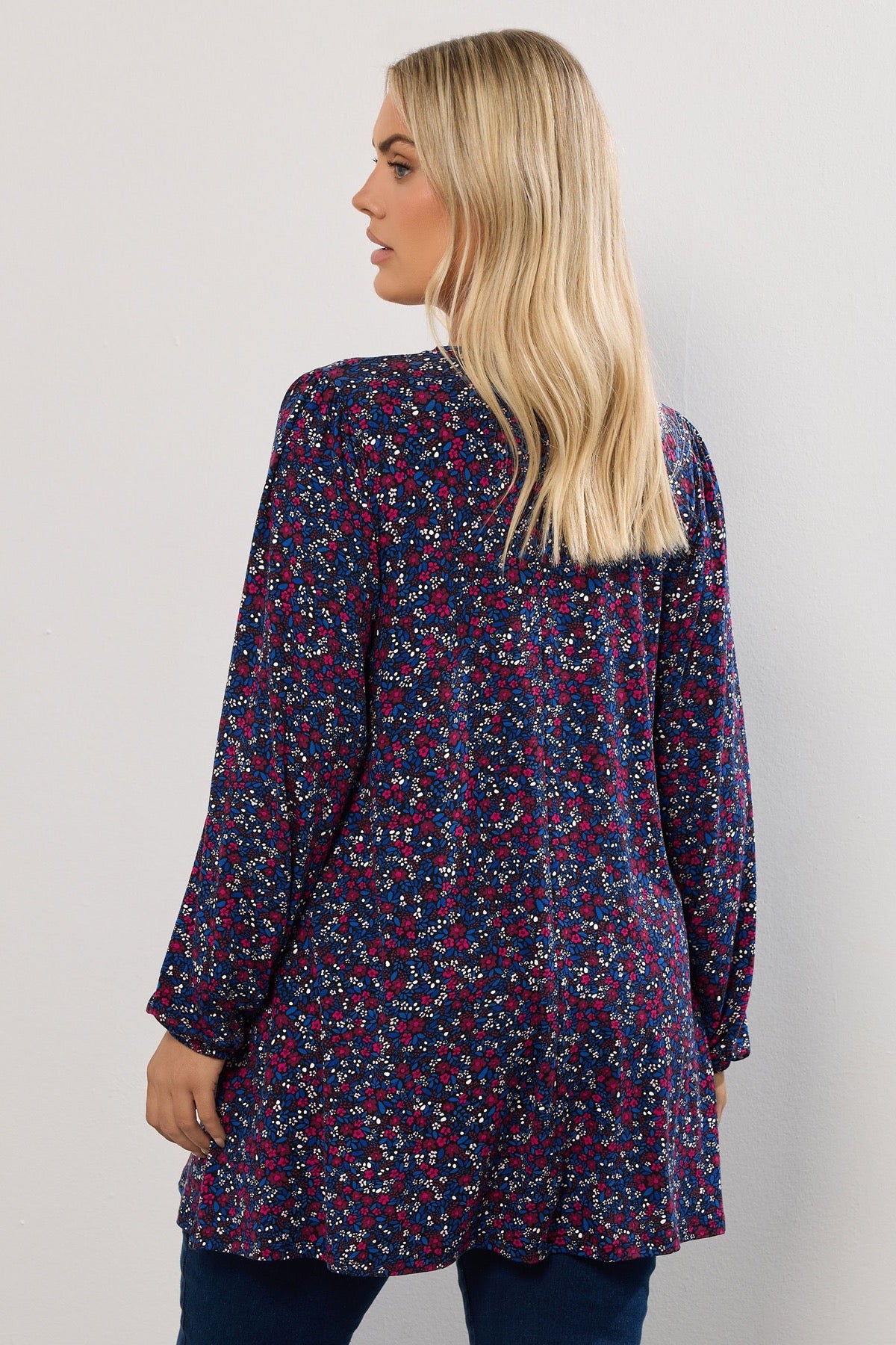 Büyük Beden V Yaka Uzun Kollu Çiçek Desenli T-shirt 322979