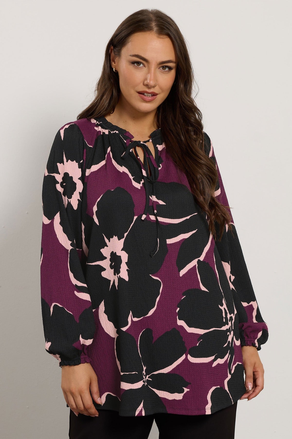 Büyük Beden Yakası Bağlamalı Uzun Kollu Çiçek Desenli Bluz 616410