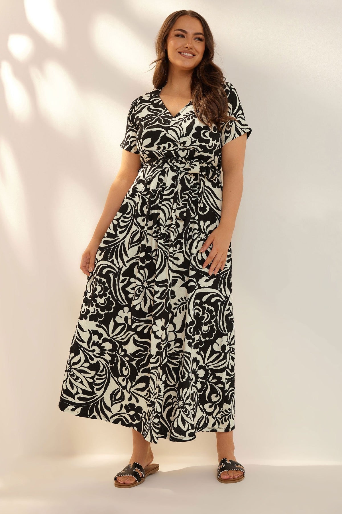 Büyük Beden Kısa Kollu V Yaka Kuşaklı Anvelop Elbise 304073