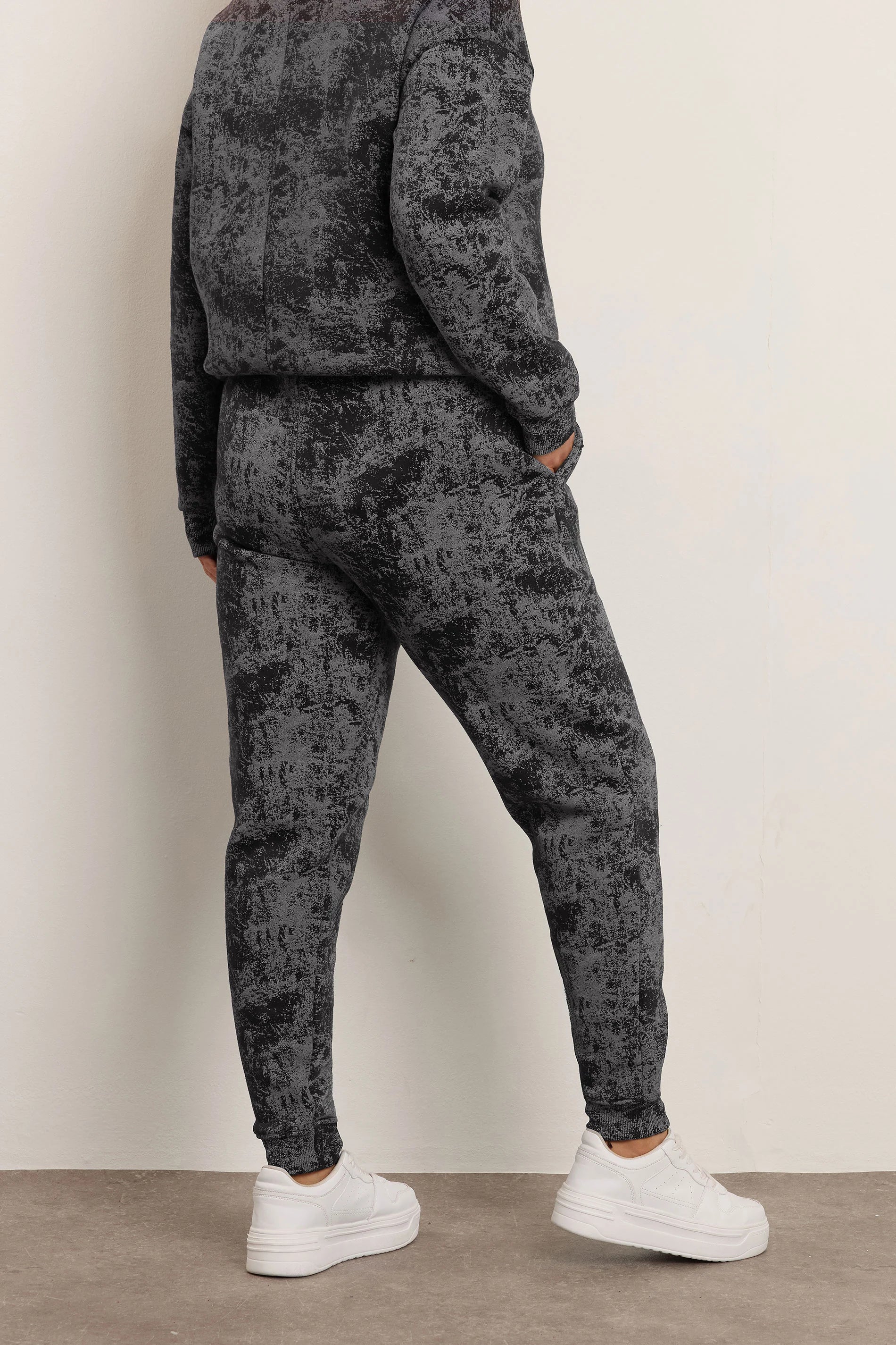 Büyük Beden Beli Büzgülü Dar Paça Cepli Desenli Pantolon 304056