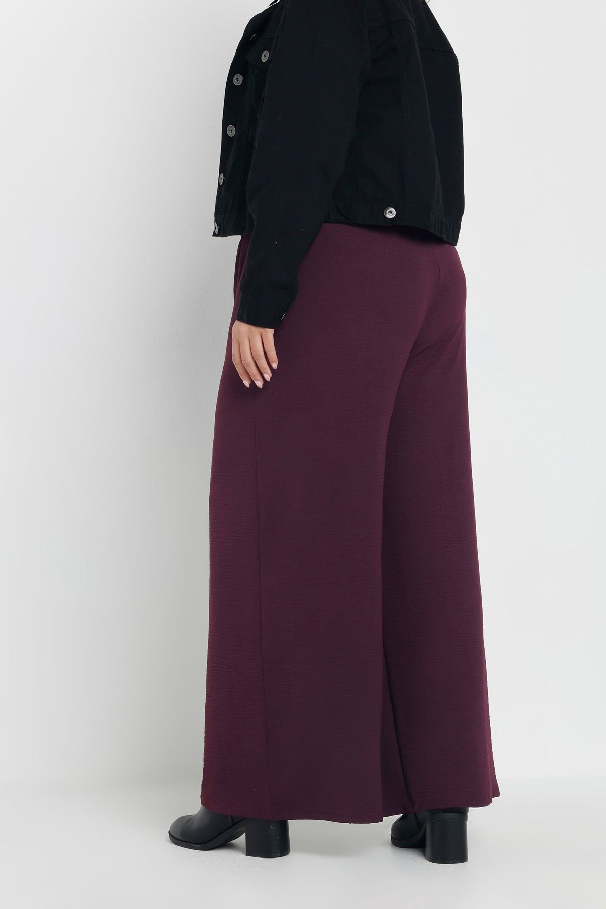 Büyük Beden Beli Lastikli Bol Paça Cepli Pantolon 303861