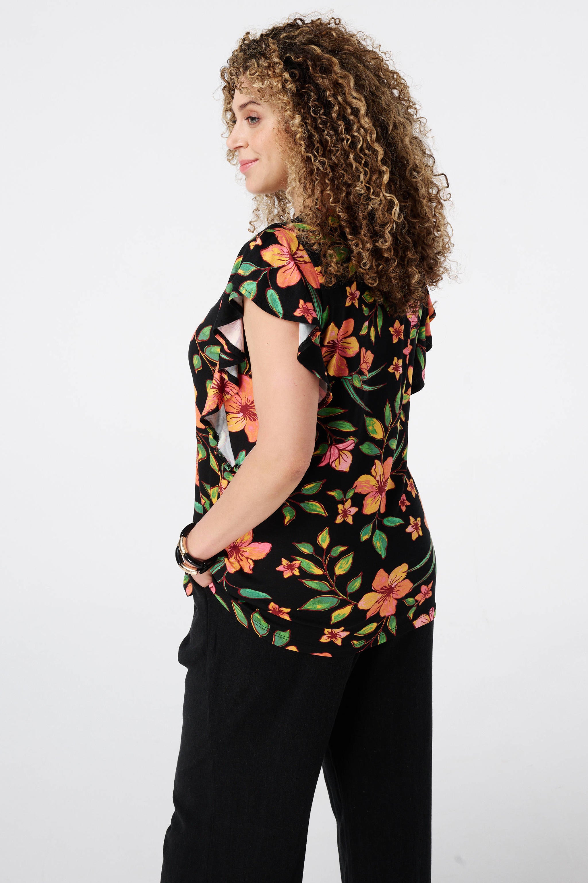 Büyük Beden Bisiklet Yaka Baskılı Kolları Fırfırlı Bluz E26414