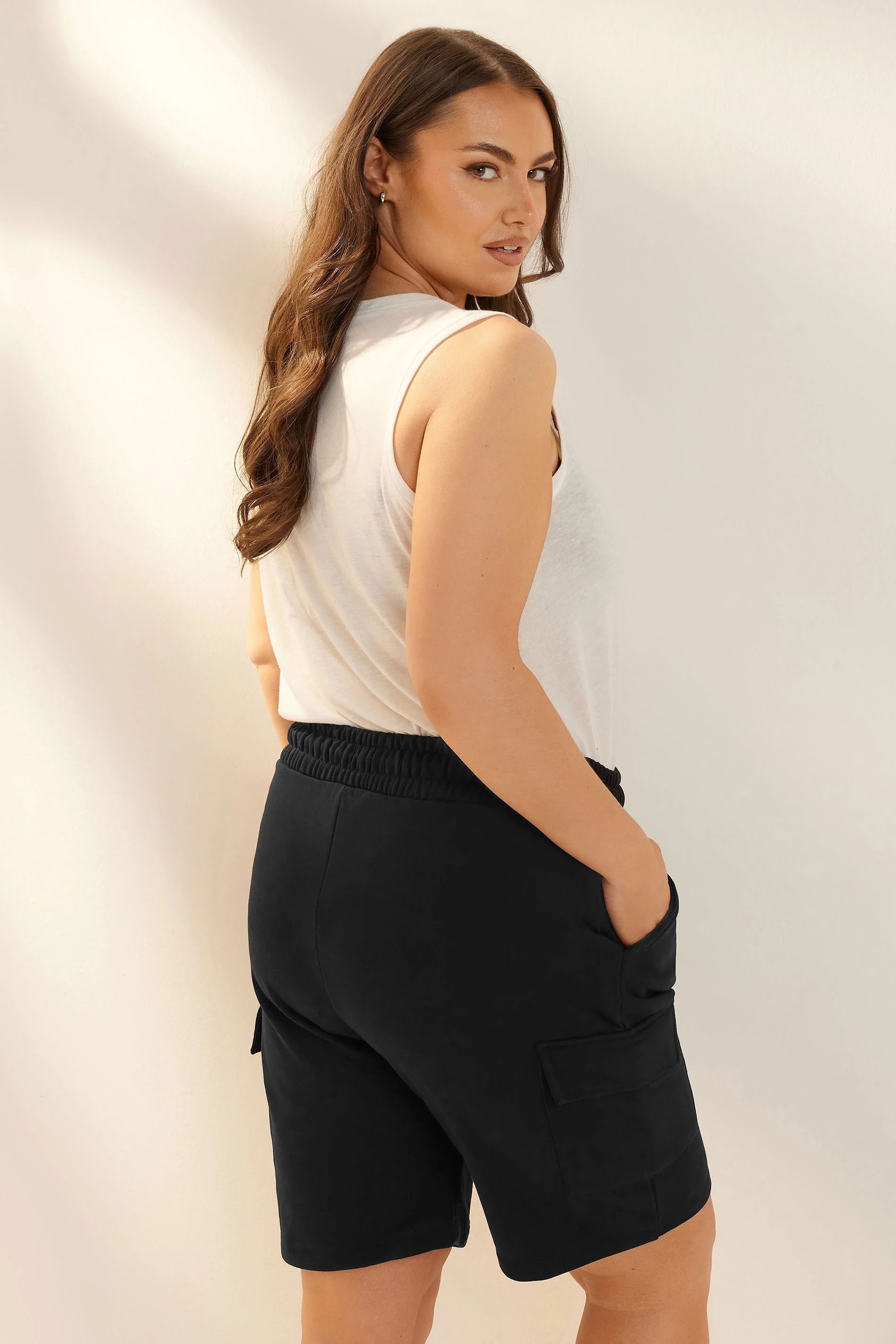 Büyük Beden Cepli Beli Büzgülü Bol Kesim Kargo Jogger Şort 144873