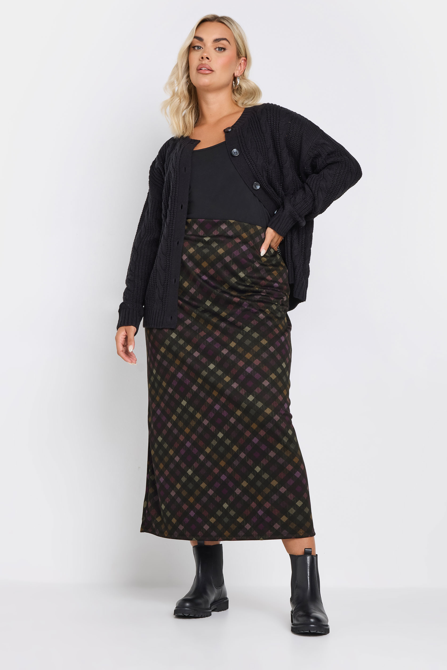 Büyük Beden Baklava Desenli Cepsiz Midi Boy Etek 302495