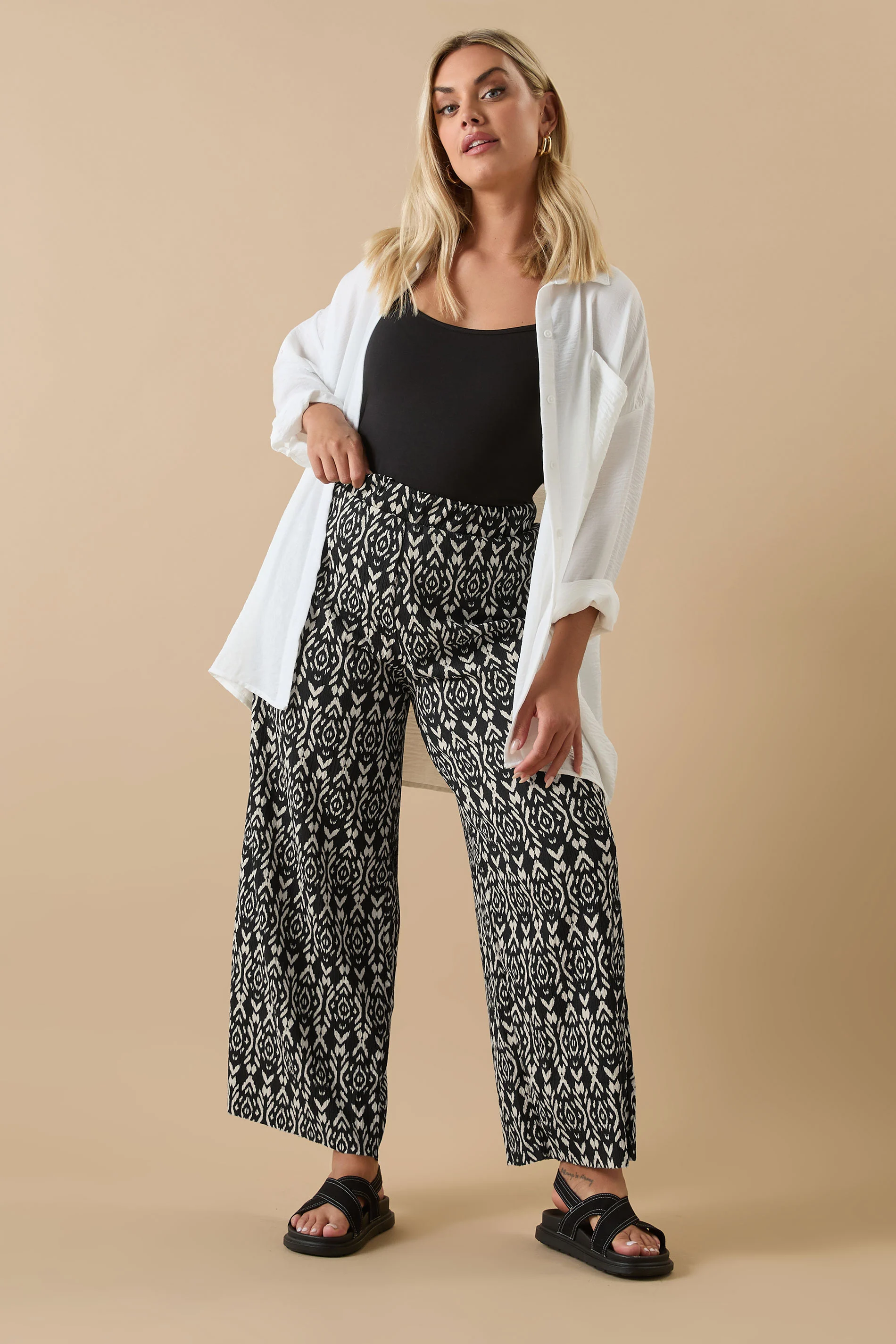 Büyük Beden Beli Lastikli Cepsiz Desenli Geniş Paça Pantolon 303309