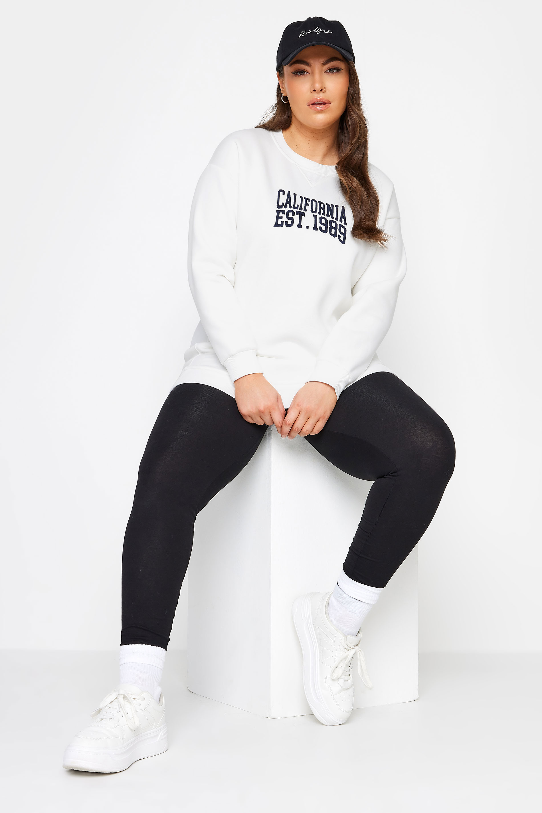 Büyük Beden Bisiklet Yaka İşleme Baskılı Uzun Kollu Sweatshirt 302918