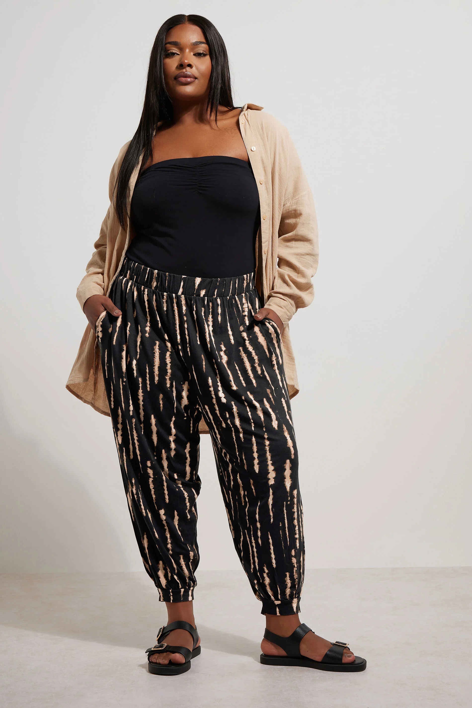 Büyük Beden Paçası Lastikli Likralı Esnek Kumaş Pantolon 145047