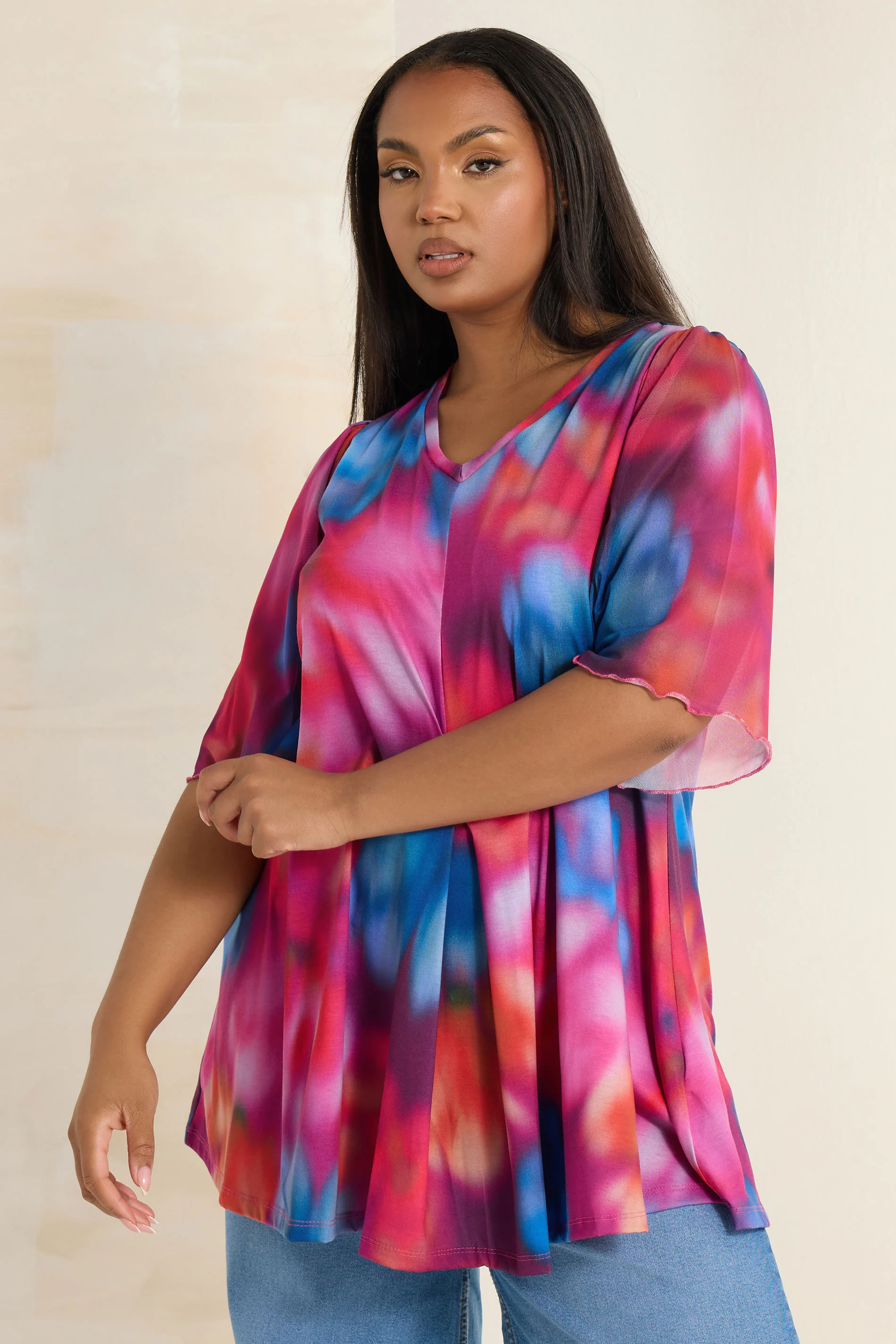 Büyük Beden Uzun Kolları Tül Detaylı Pileli V Yaka Bluz 321822