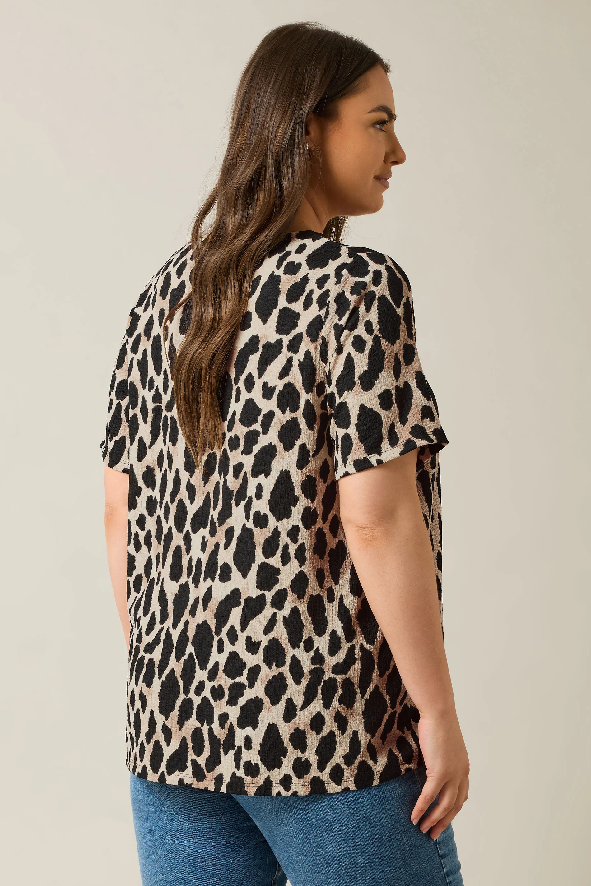 Büyük Beden Kısa Kollu Bisiklet Yaka Leopar Desenli Bluz 616006